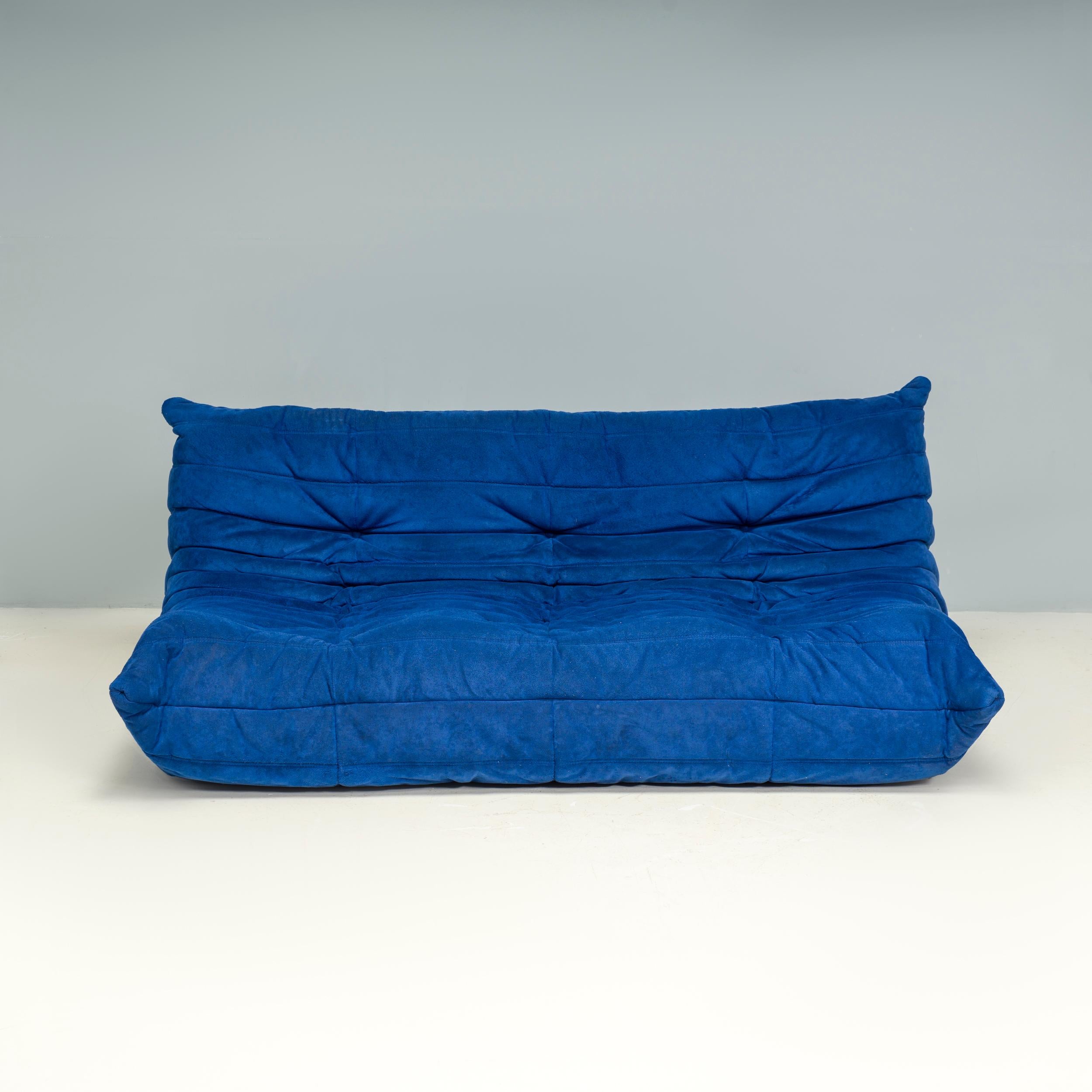 Set von fünf Togo-Sofa aus blauem Alcantara-Stoff in Ligne Roset von Michel Ducaroy-Stoff (Französisch)