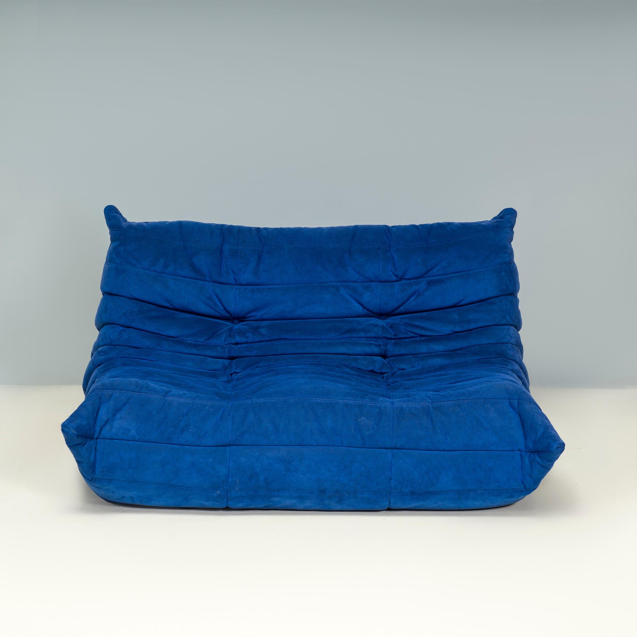 Set von fünf Togo-Sofa aus blauem Alcantara-Stoff in Ligne Roset von Michel Ducaroy-Stoff im Zustand „Gut“ in London, GB
