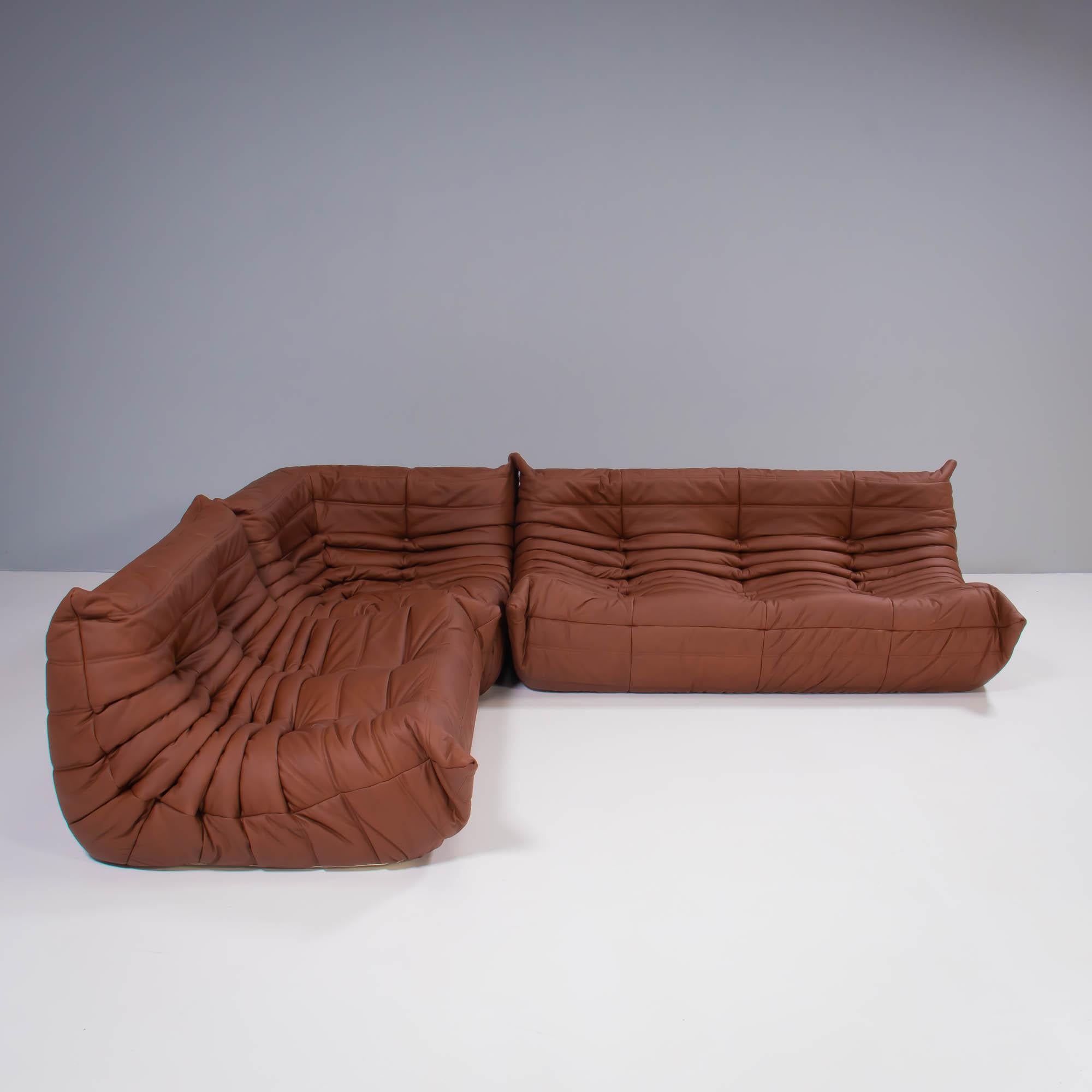 Ligne Roset by Michel Ducaroy Togo en cuir Brown, Set of Three en vente 6