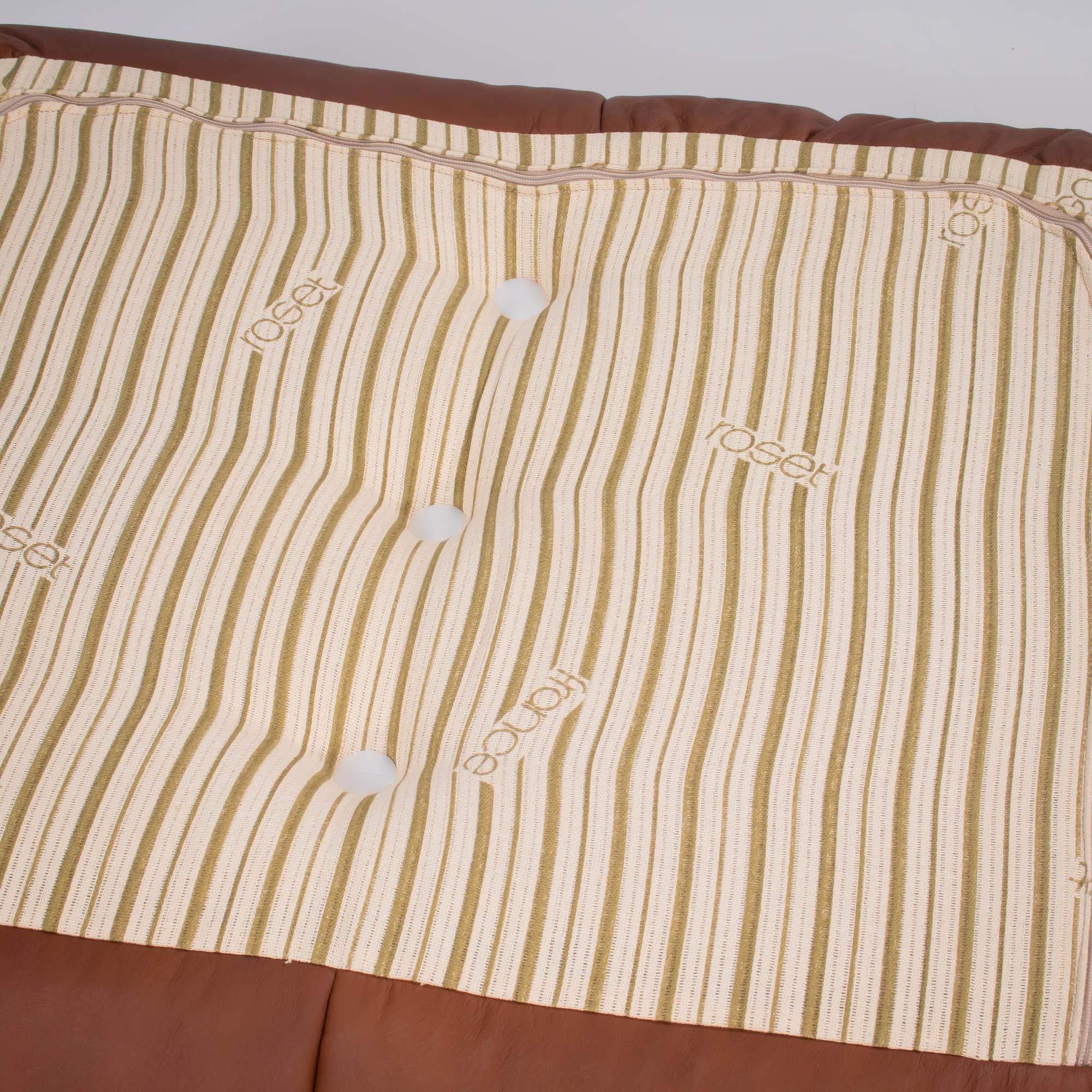 Français Ligne Roset by Michel Ducaroy Togo en cuir Brown, Set of Three en vente