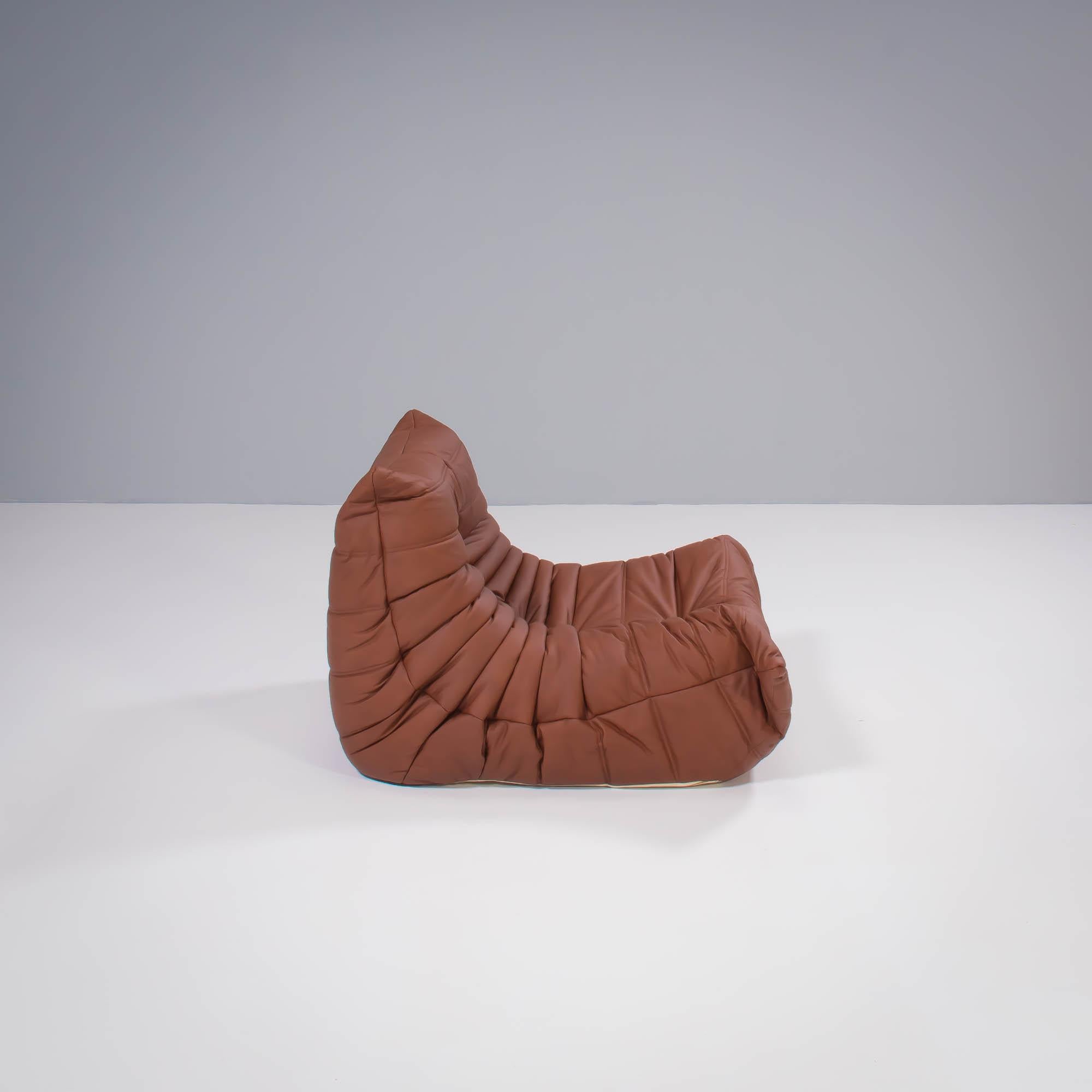 Ligne Roset by Michel Ducaroy Togo en cuir Brown, set of two Bon état - En vente à Basildon, London