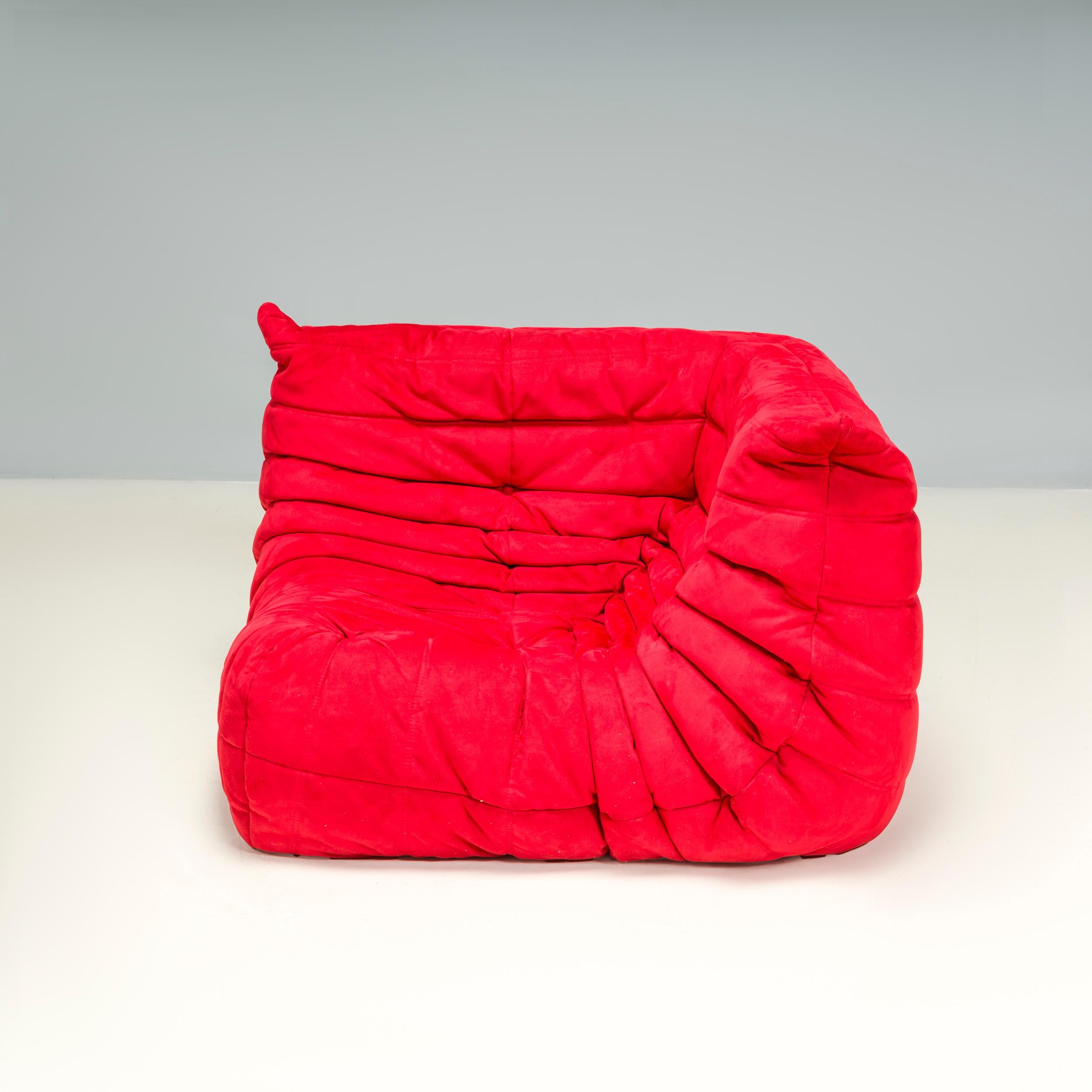 Set aus drei Togo-Sofa aus rotem Stoff in Ligne Roset von Michel Ducaroy-Stoff 3