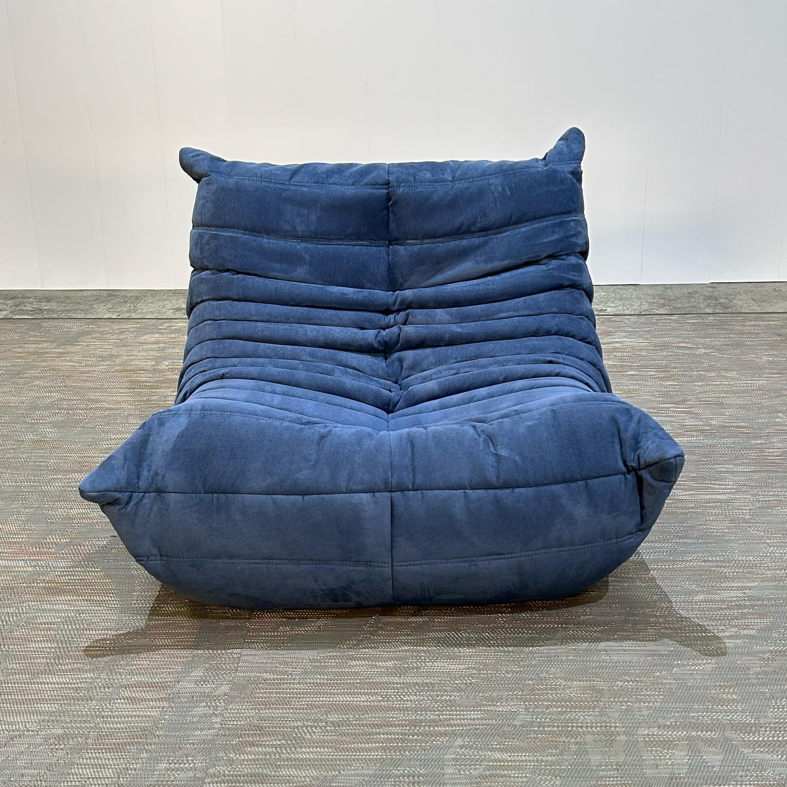 Ligne Roset by Michel Ducaroy Togo Blue Modular Sofa and Footstool, Set of Five For Sale 5