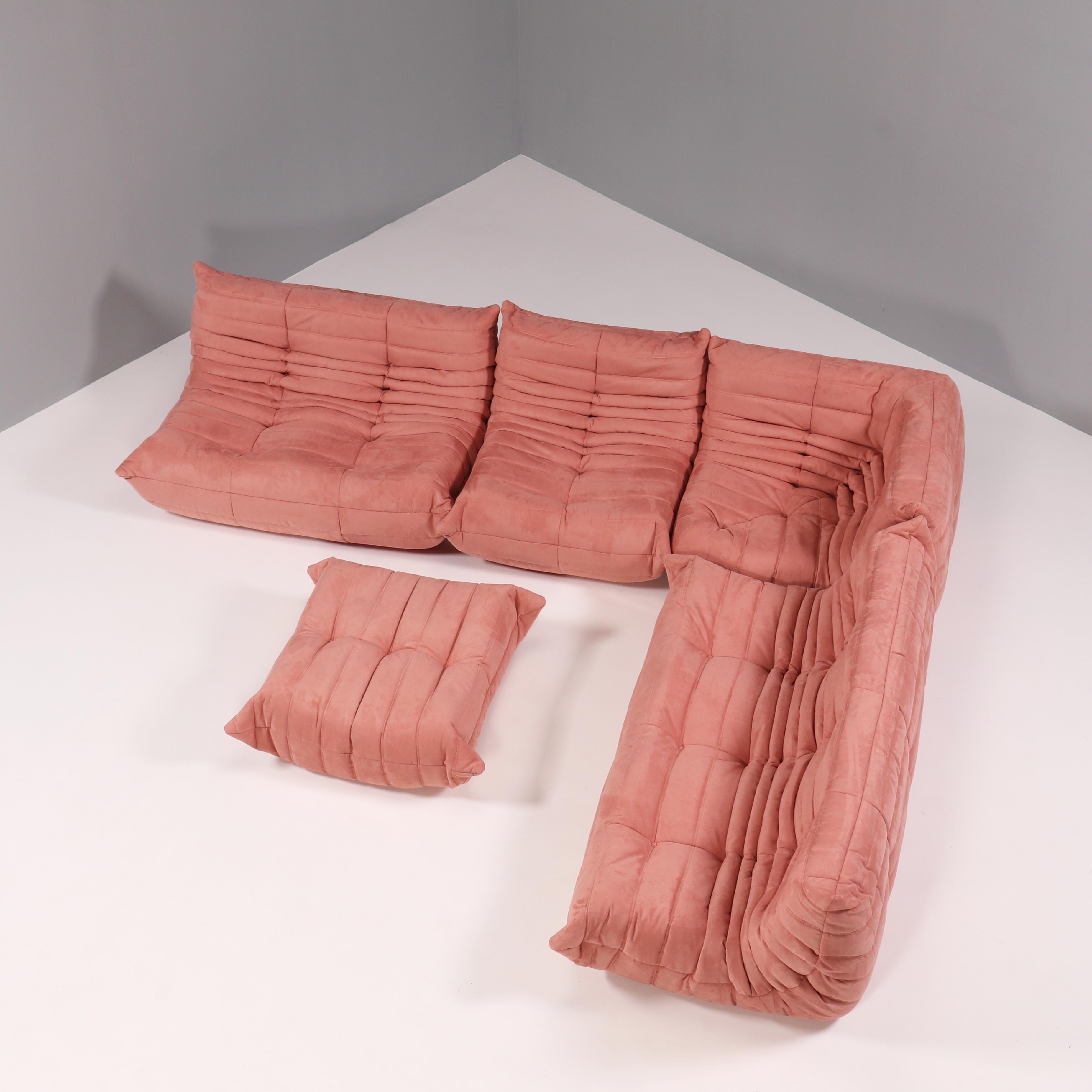 Ligne Roset by Michel Ducaroy Togo Pink Modular Sofa and Footstool, Set of Five In Good Condition For Sale In Basildon, London