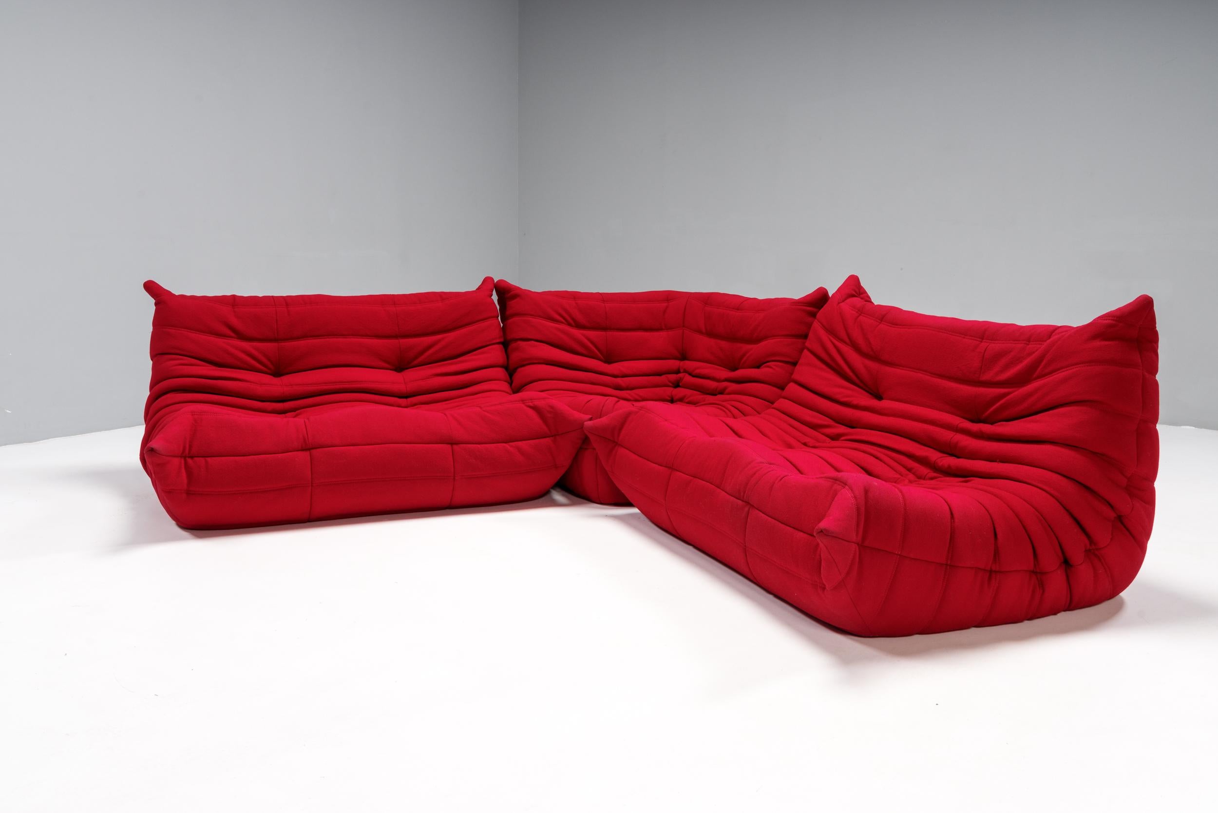 Ligne Roset by Michel Ducaroy Togo Red Corner Modular Sofa, Set of 3 In Fair Condition In London, GB