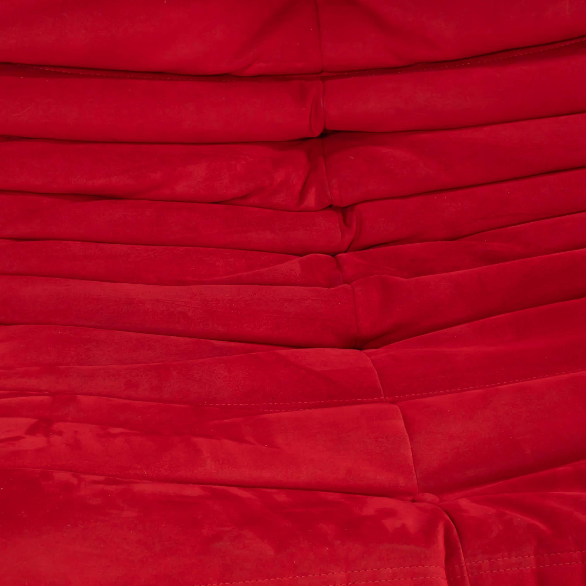 Ligne Roset by Michel Ducaroy Togo Red Armchair In Good Condition In Basildon, London