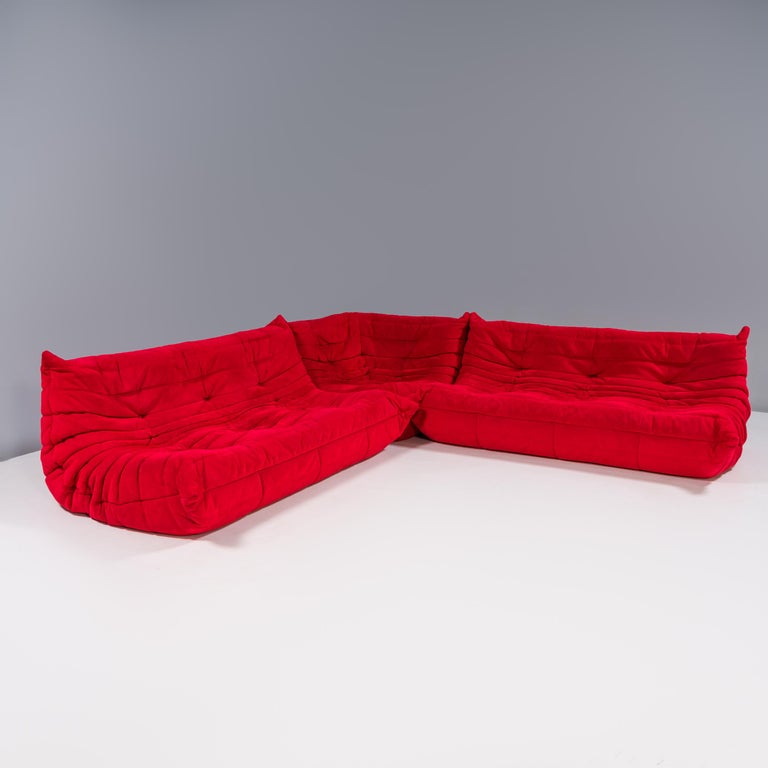 Canapé modulaire rouge Togo Ligne Roset de Michel Ducaroy, lot de 3 En vente sur 1stDibs