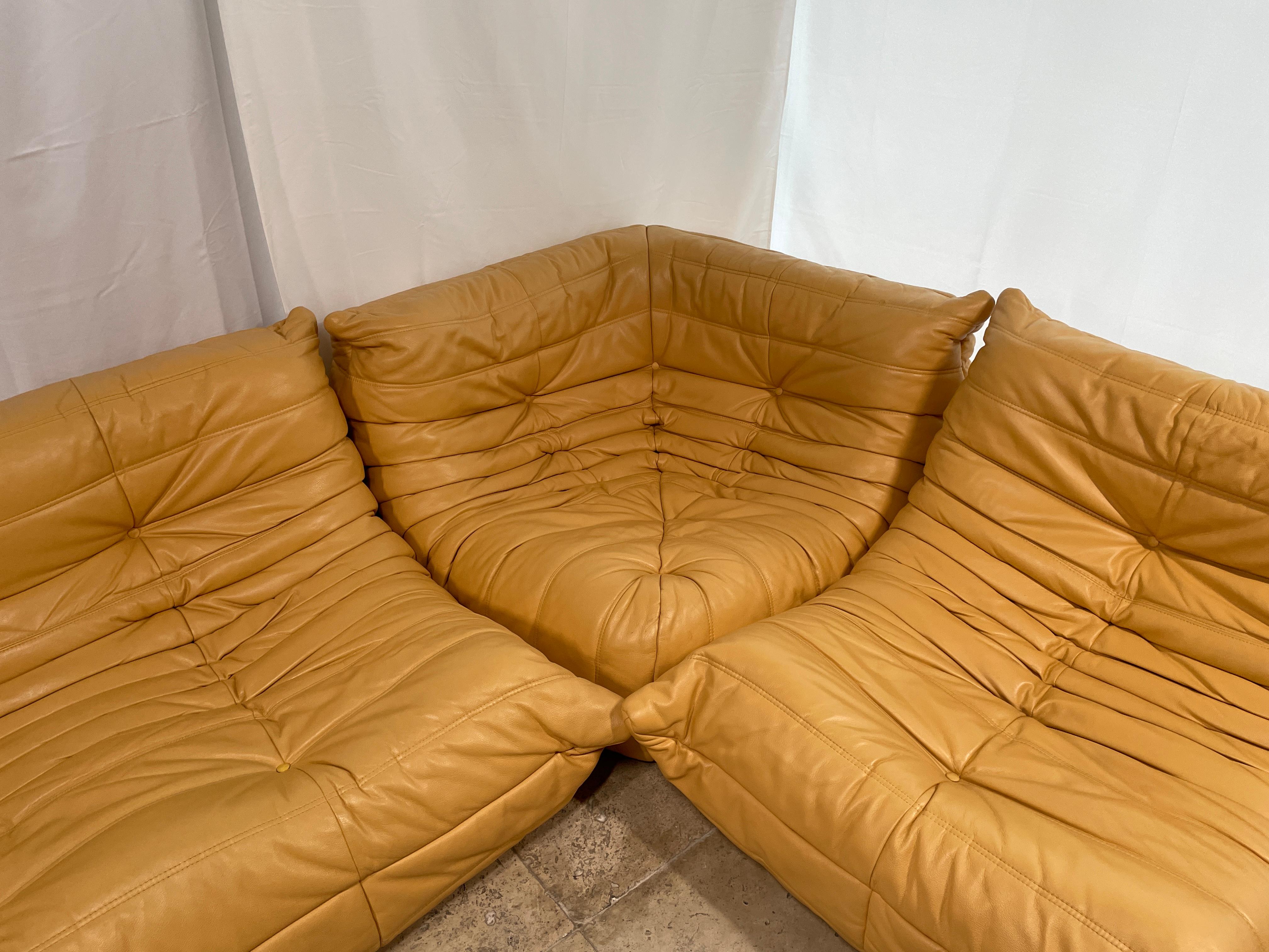 Ligne Roset by Michel Ducaroy Togo Yellow  leather Modular Sofa Set of 4 In Good Condition In Malibu, US
