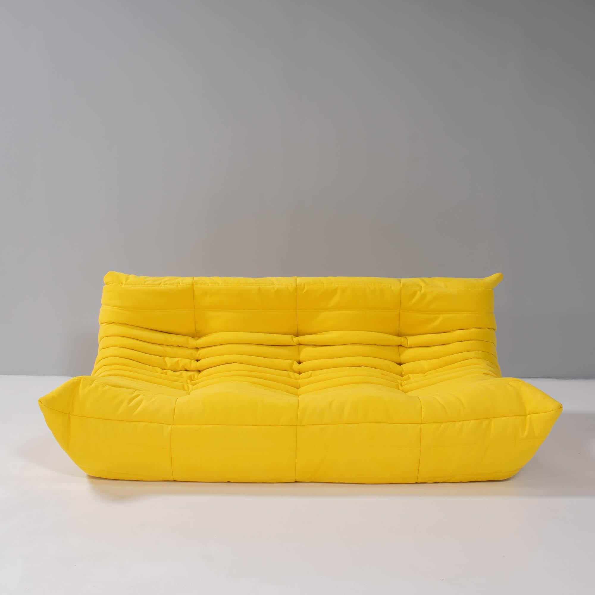 Ligne Roset by Michel Ducaroy Togo Yellow Sofa and Footstool, Set of Five In Good Condition For Sale In Basildon, London