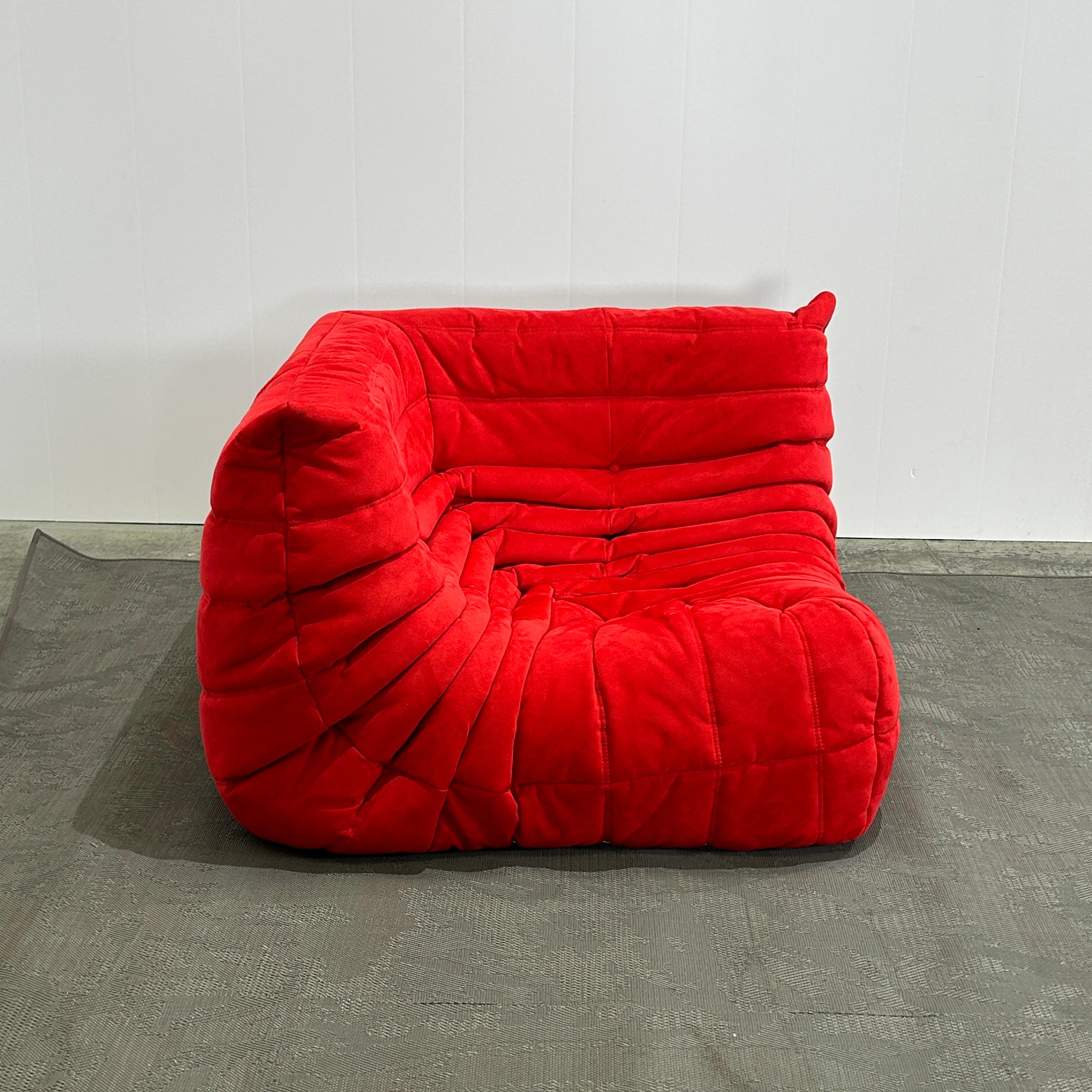 Ligne Roset Corner Togo Sofa by Michel Ducaroy In Good Condition For Sale In Basildon, London
