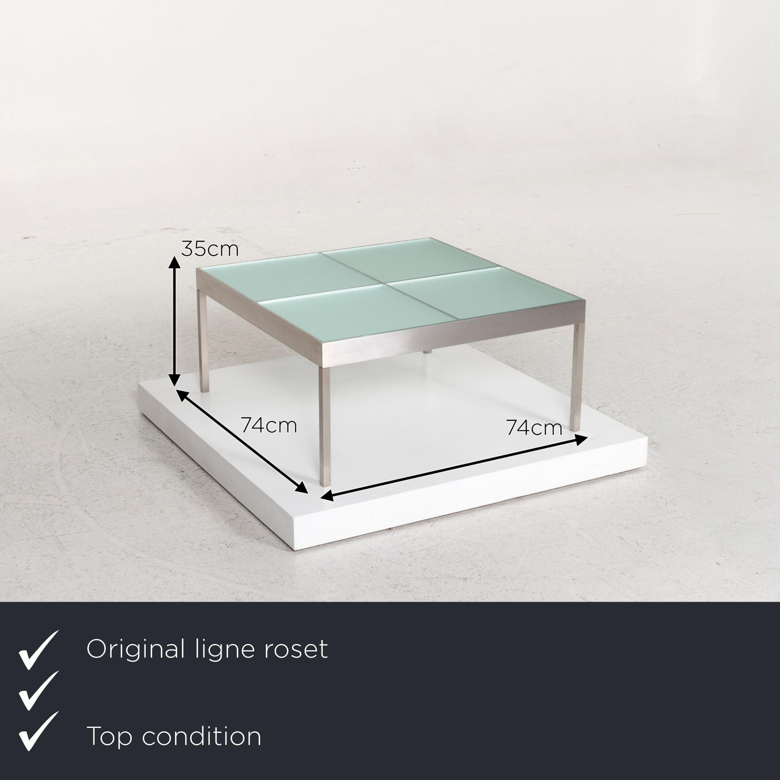 We present to you a Ligne Roset Damier glass coffee table square.

Product measurements in centimeters:

Depth 74
Width 74
Height 35.






 
  