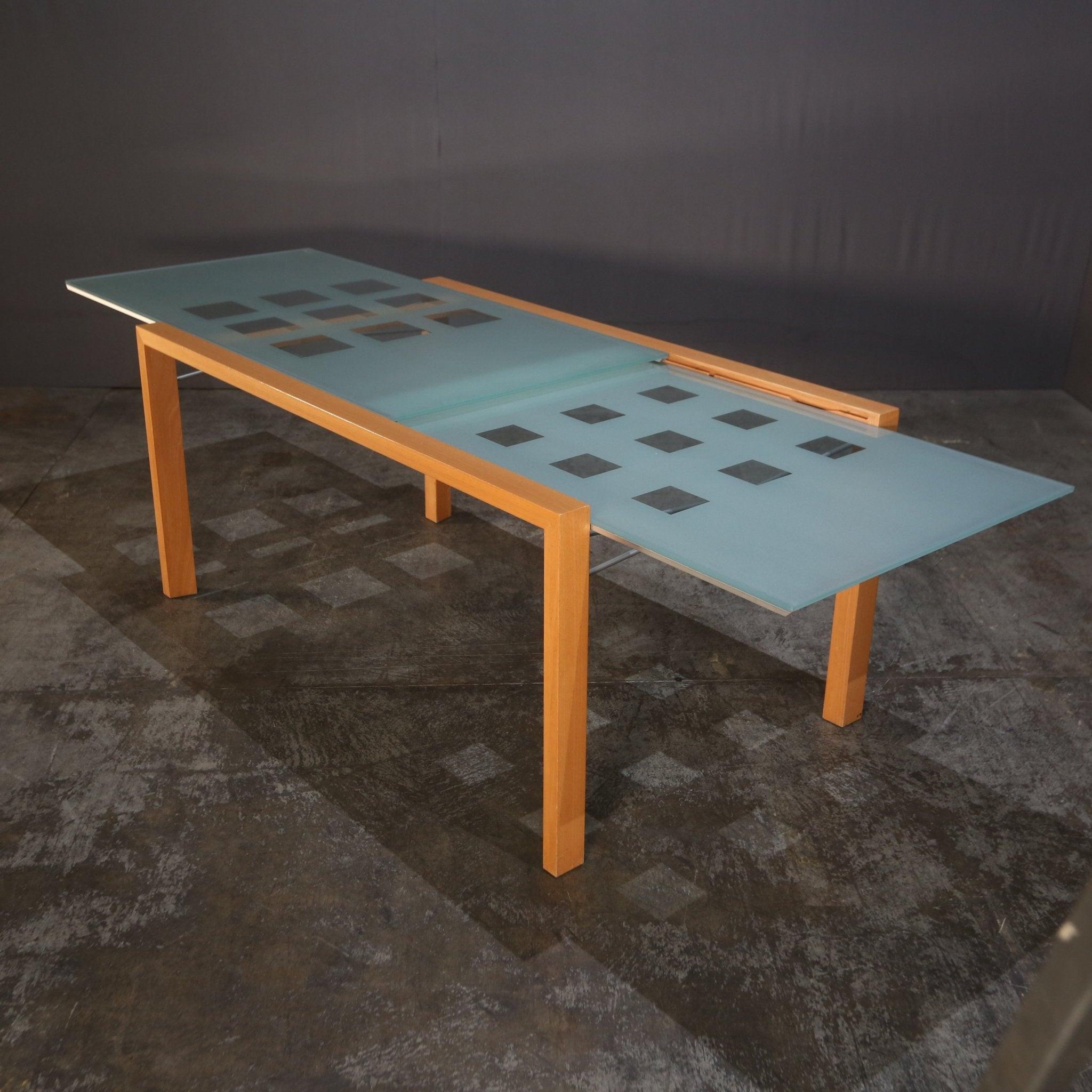 Ligne Roset Extensia Dining Table In Good Condition For Sale In Basildon, London