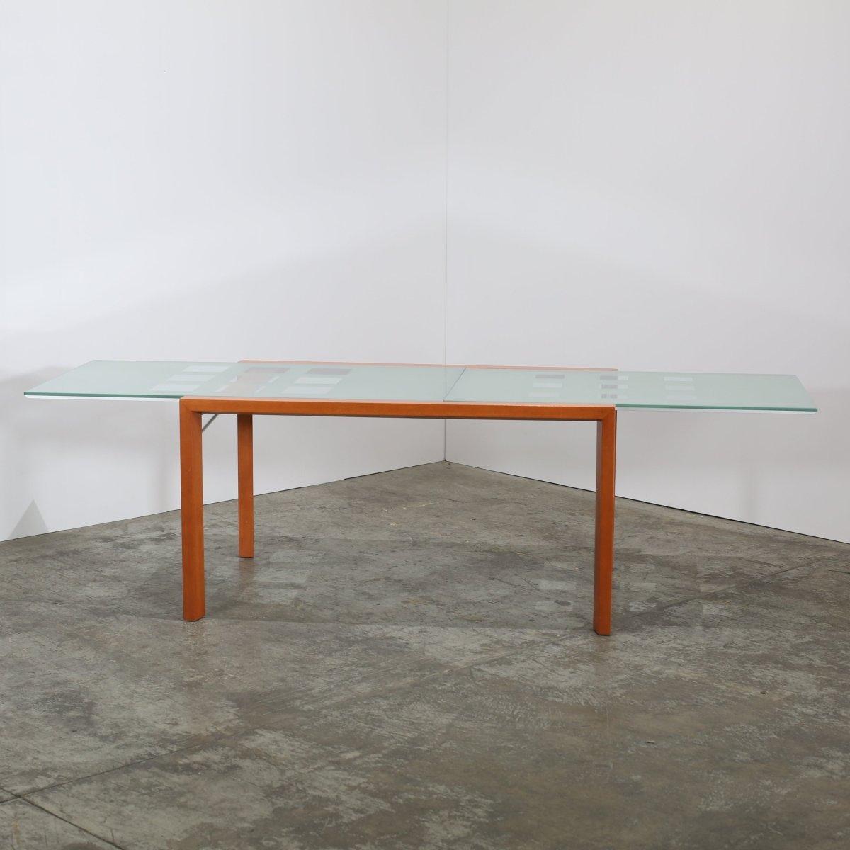 Ligne Roset Extensia Dining Table In Good Condition For Sale In Basildon, London