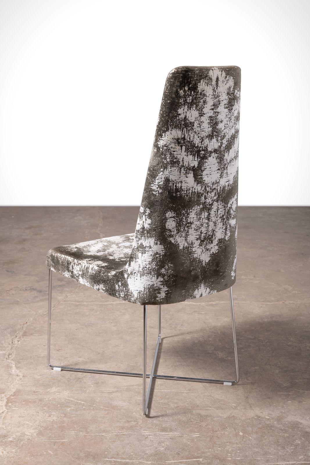 Paire de chaises pantoufles Ligne Roset de SODA Design en chenille jacquard en vente 2