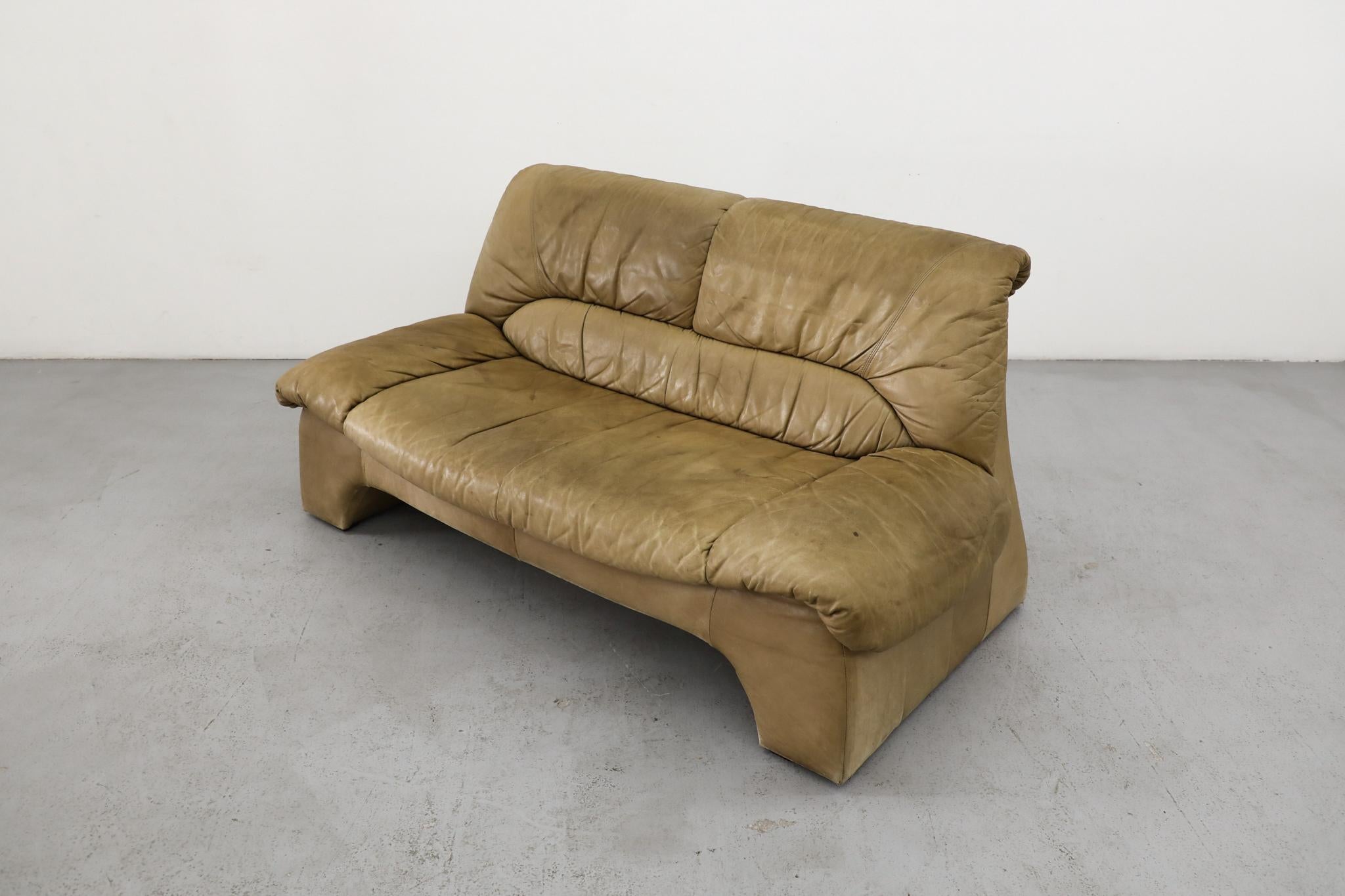 Ligne Roset Inspired 1980s Tan Leather Loveseat w/ Slanted Profile For Sale 3