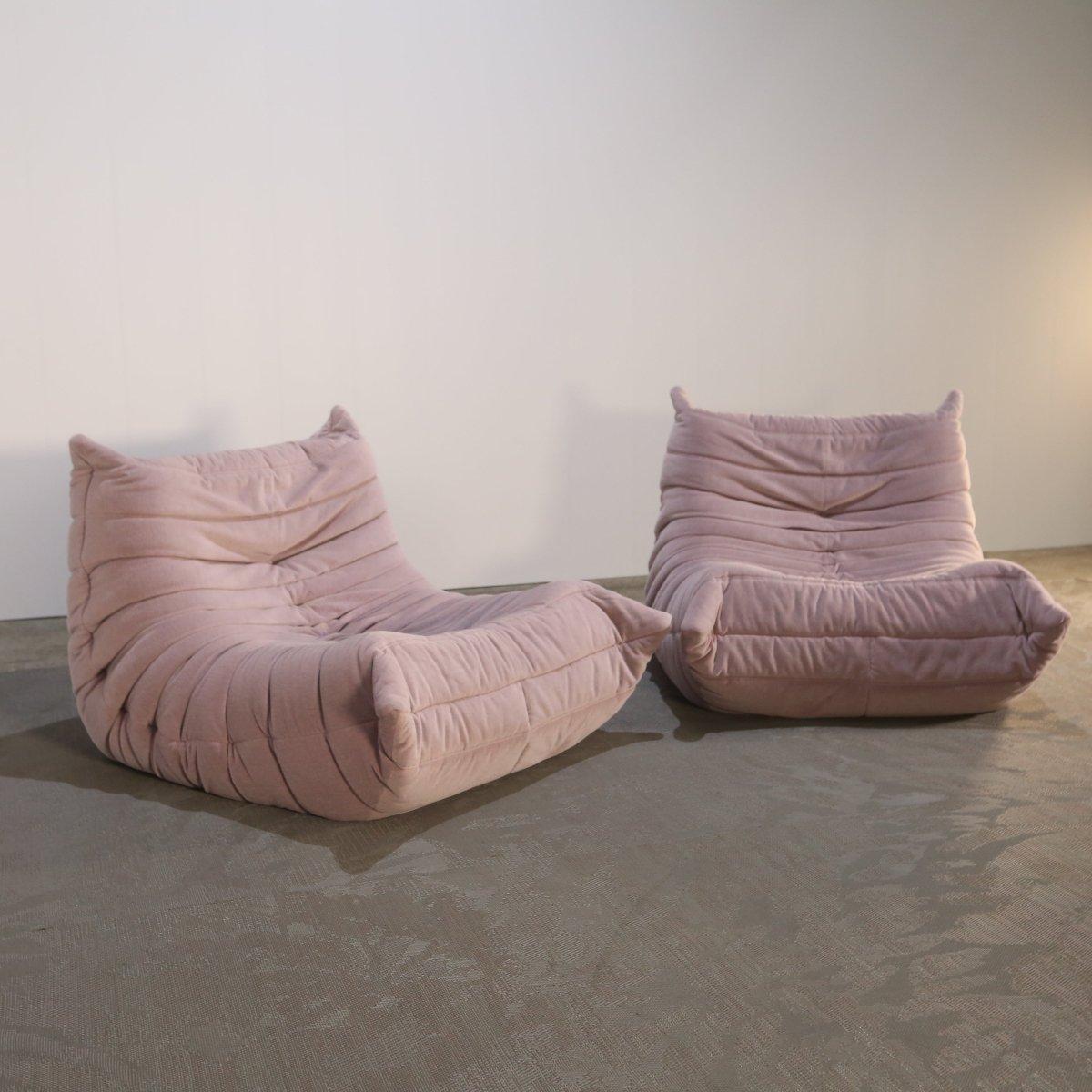 Français Fauteuil Togo Ligne Roset rose clair en vente