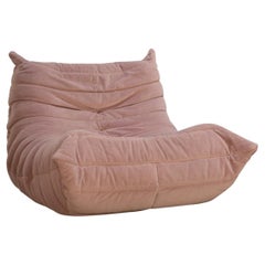 Fauteuil Togo Ligne Roset rose clair
