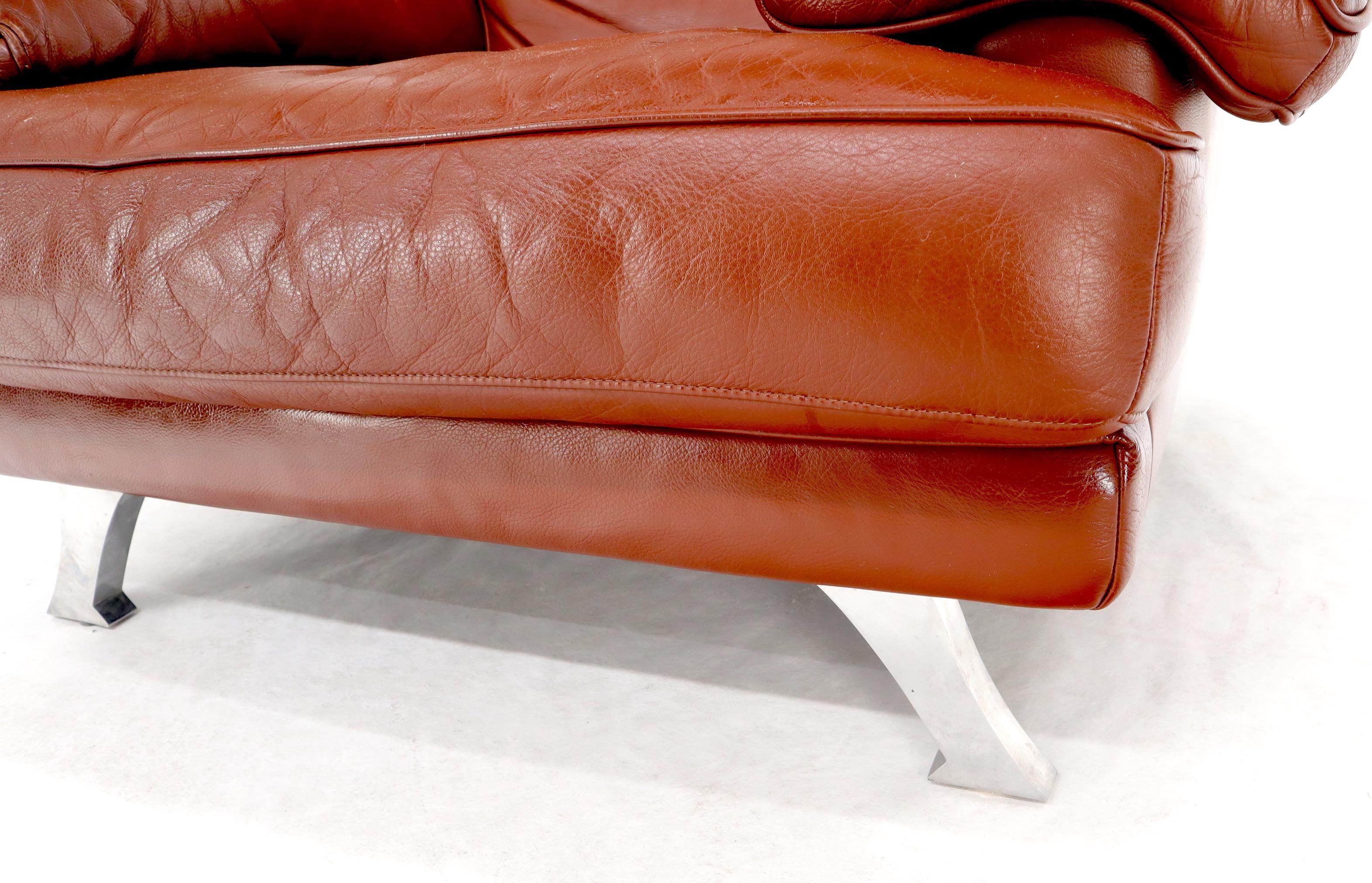 Ligne Roset Made in France Wide Seat Browm Leather Lounge Chair In Good Condition For Sale In Rockaway, NJ