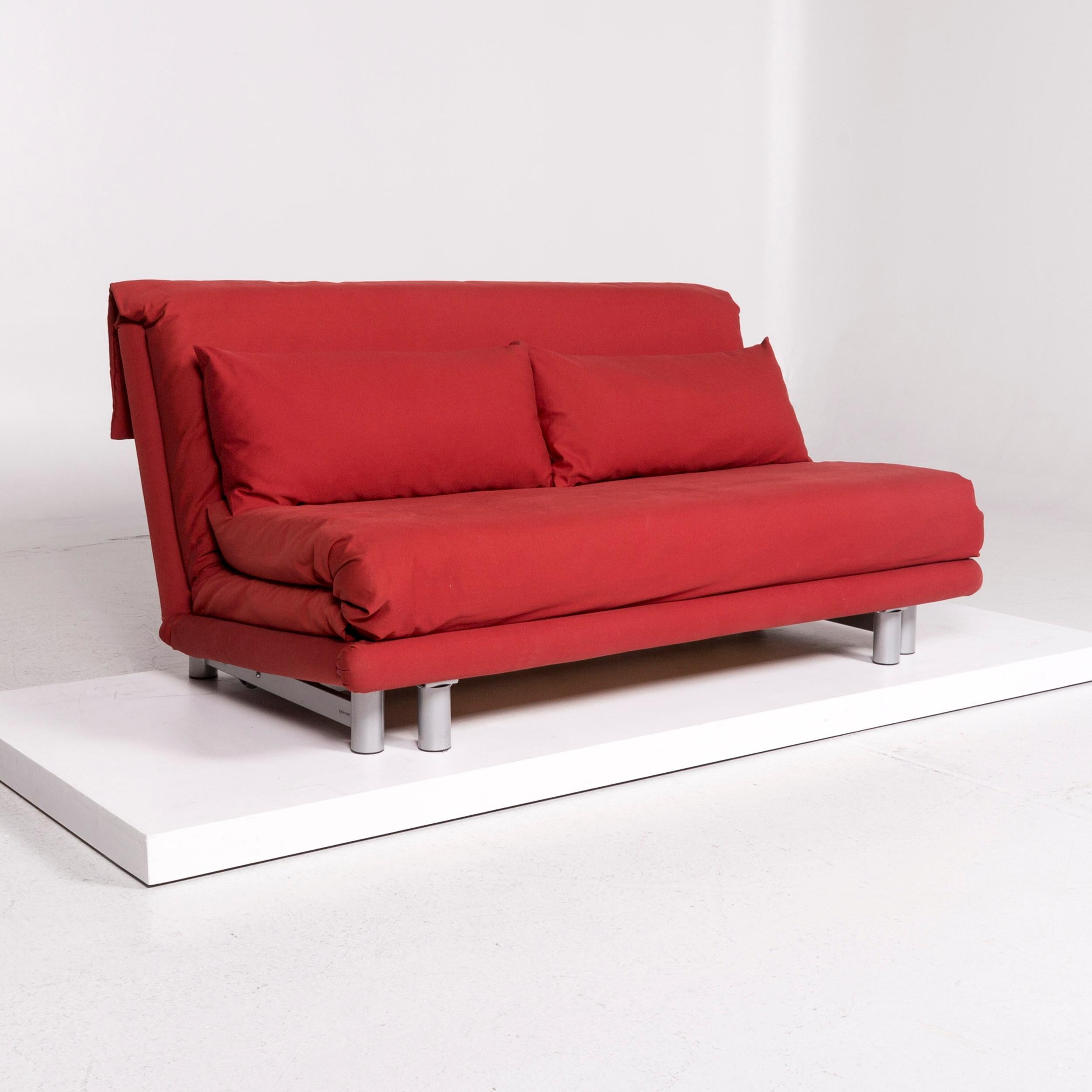We bring to you a Ligne Roset multy fabric sofa bed red sofa sleep function couch.
   
 

Product measurements in centimetres:
 

Depth 101
Width 166
Height 81
Seat-height 41
Seat-depth 66
Seat-width 166
Back-height 40.
  