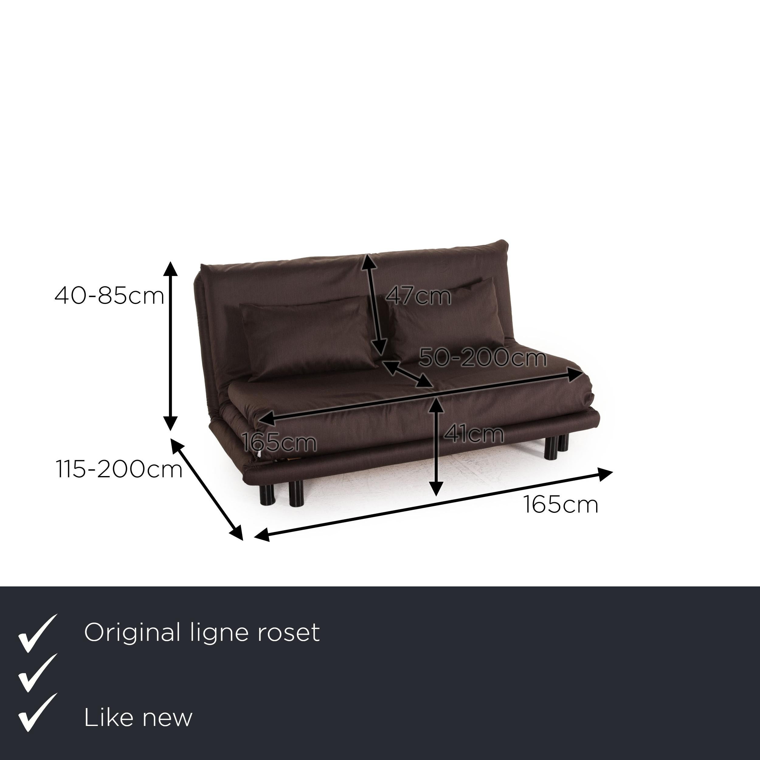 We present to you a ligne roset Multy fabric sofa brown three-seater function sleeping function.

Product measurements in centimeters:

depth: 115
width: 165
height: 40
seat height: 41
seat depth: 50
seat width: 165
back height: 47.


 