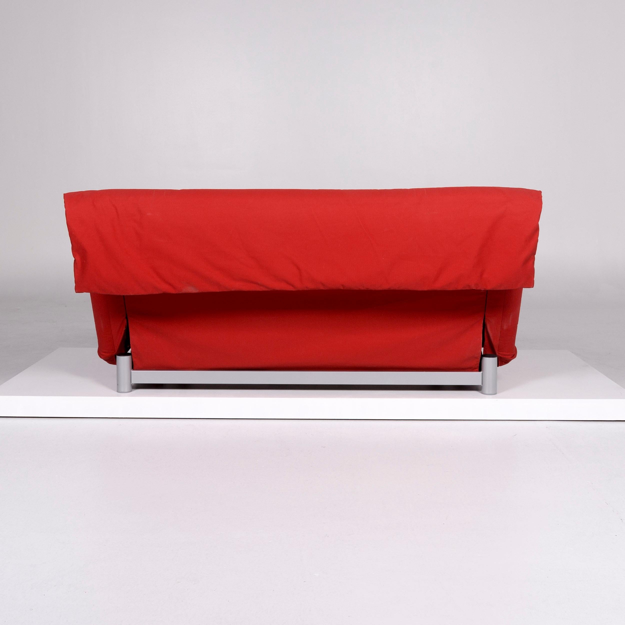 Ligne Roset Multy Stoff Sofa Rot Schlafsofa Schlaffunktion Funktion Couch In Excellent Condition For Sale In Cologne, DE