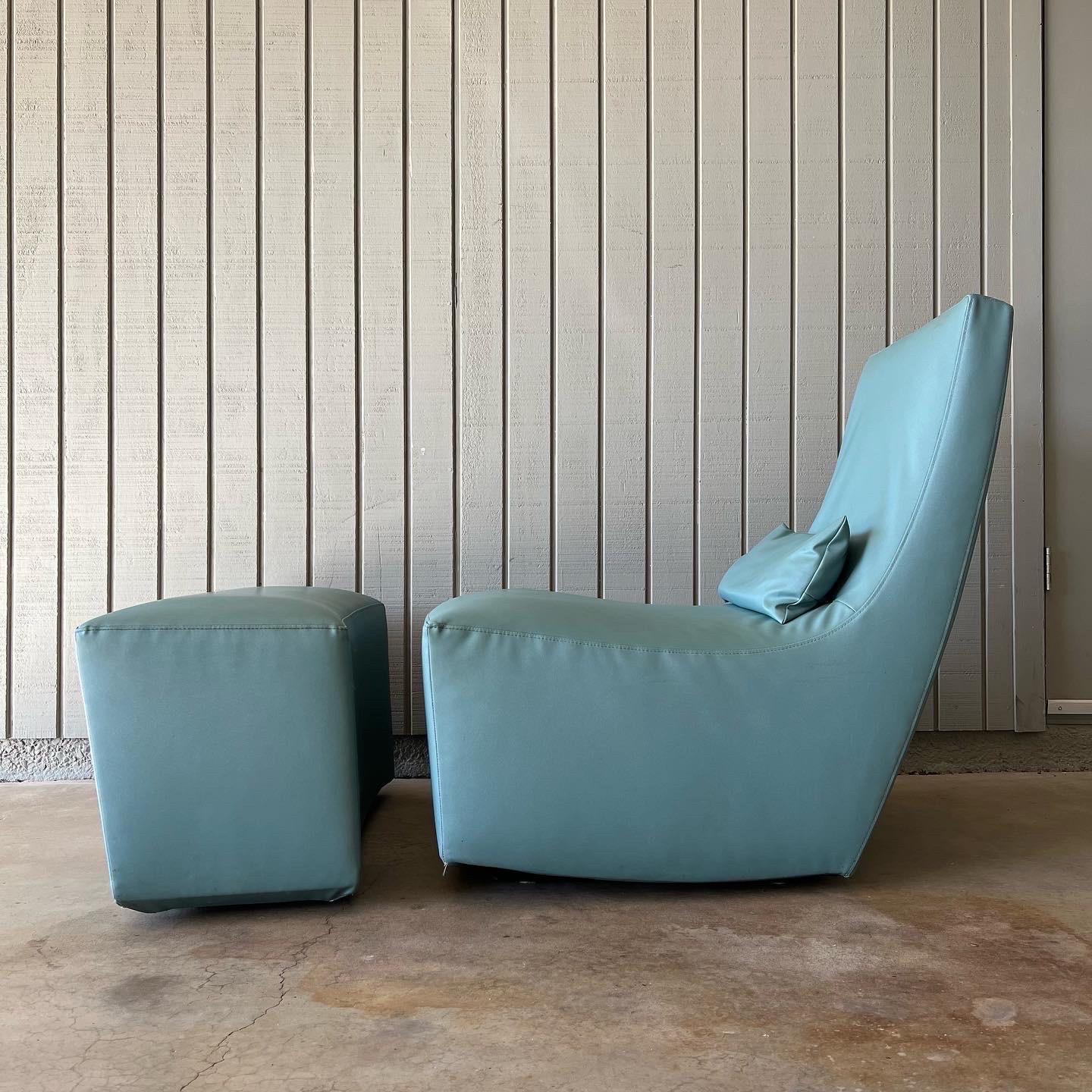 Postmoderne Ligne Roset Neo lounge chair and ottoman design by Alban-Sébastien Gilles 2002 en vente