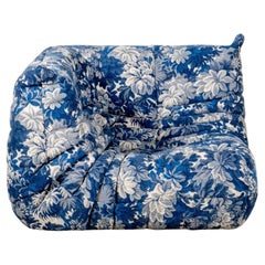 Ligne Roset: Neu gepolsterter Ecksitz „TOGO“ von Michel Ducaroy