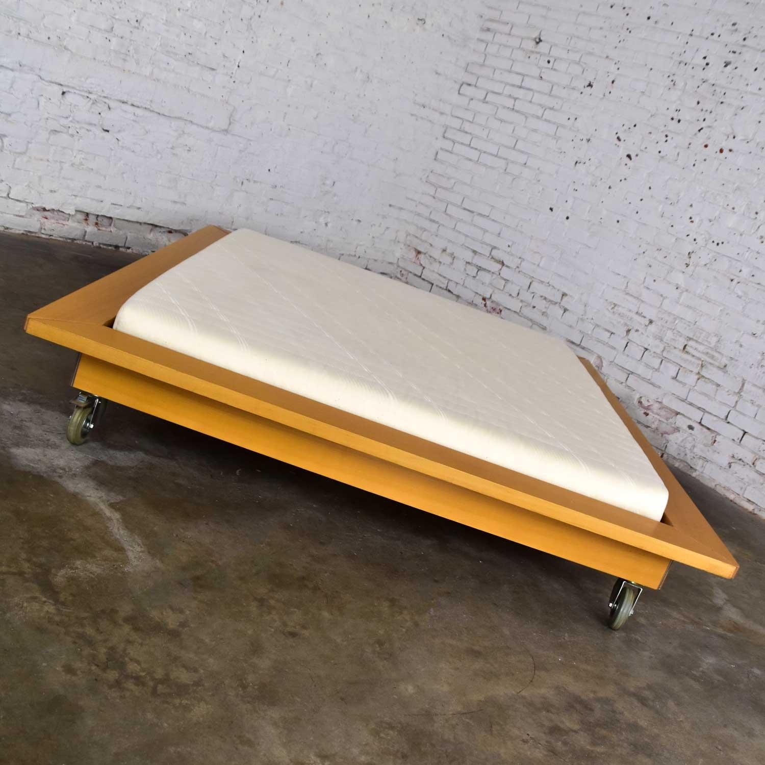 Ligne Roset Parallele Postmodern Platform Bed Attributed to Peter Maly 3