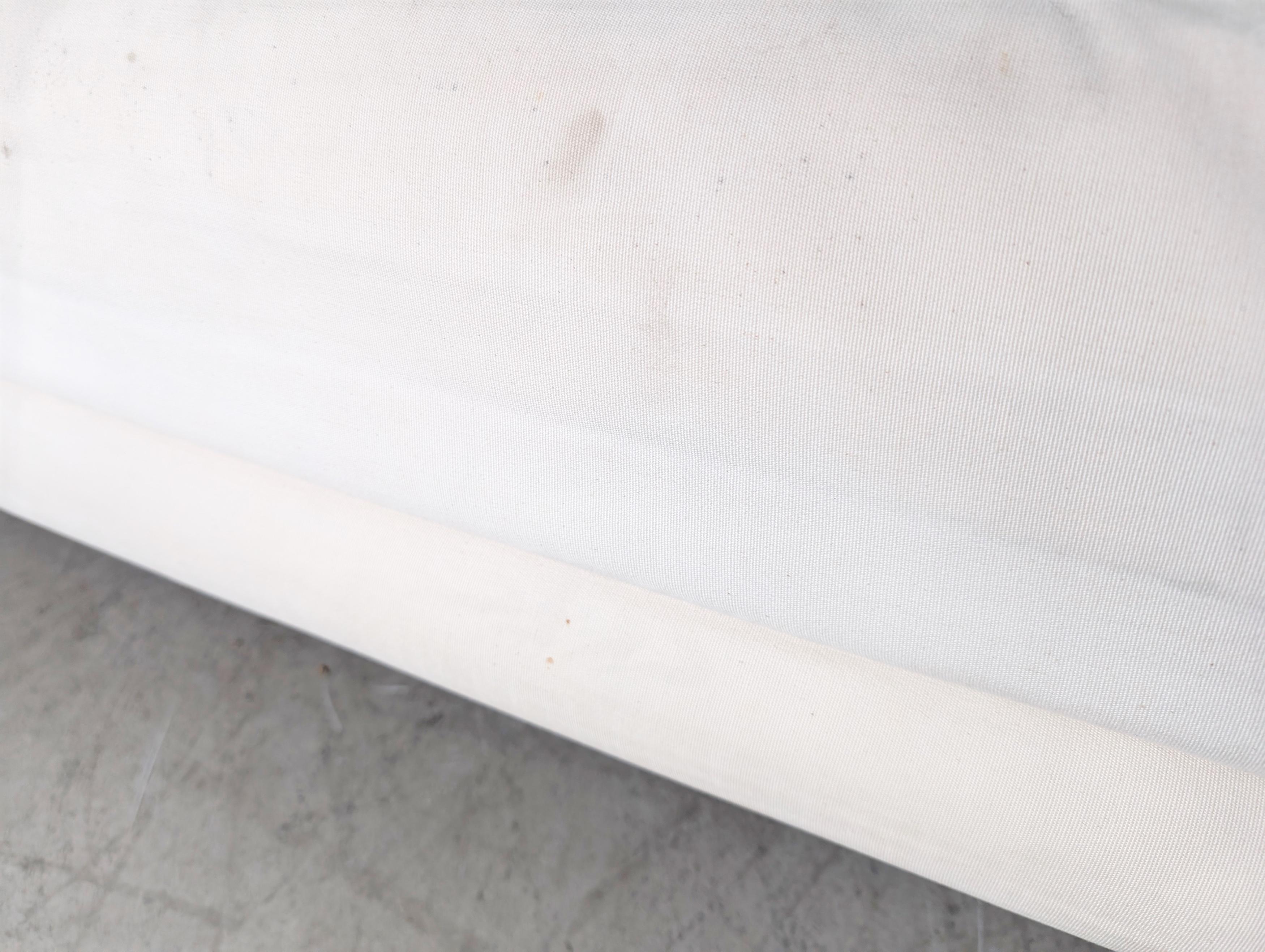 Ligne Roset Sofa Couch Multy Claude Brisson weiß Zweisitzer For Sale 1