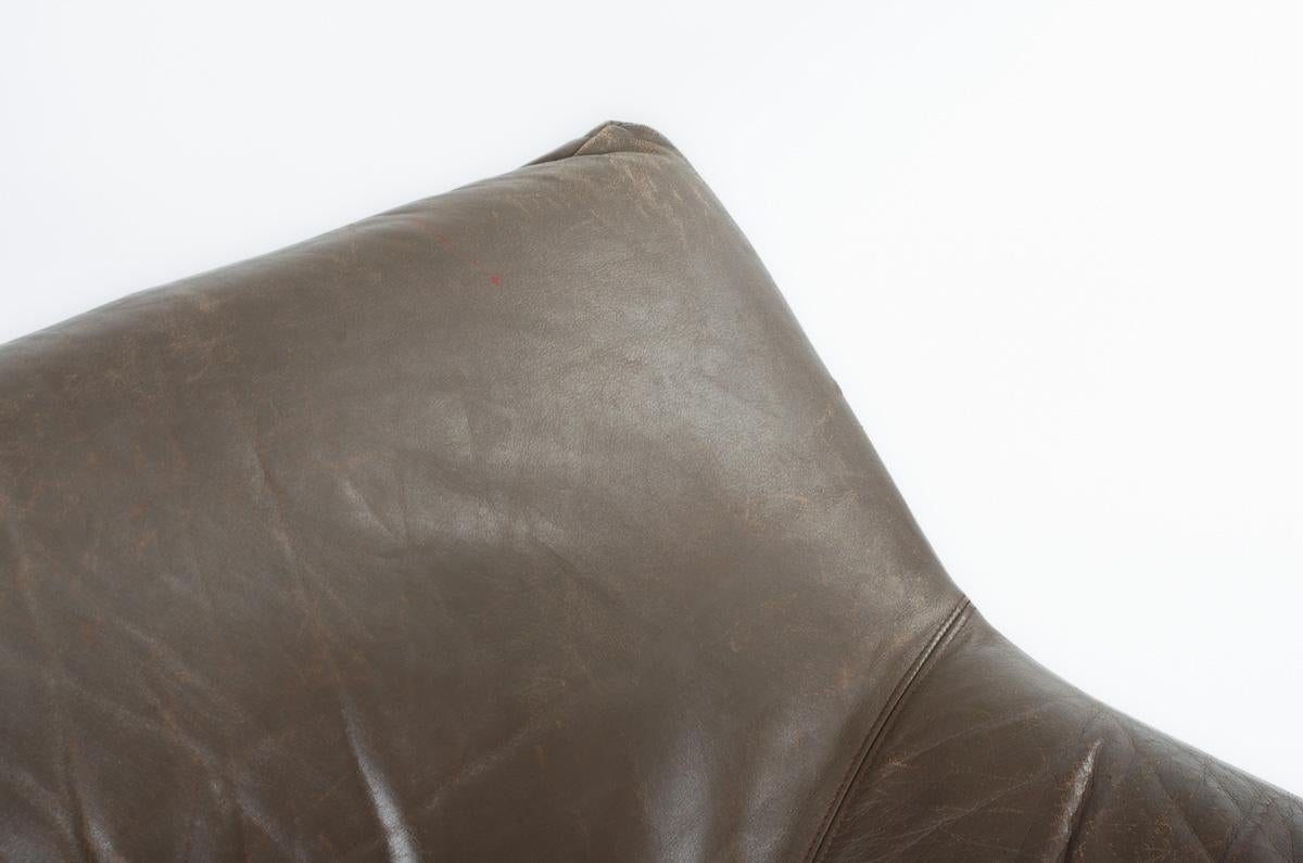 Ligne Roset sofa in brown leather 1980 For Sale 2