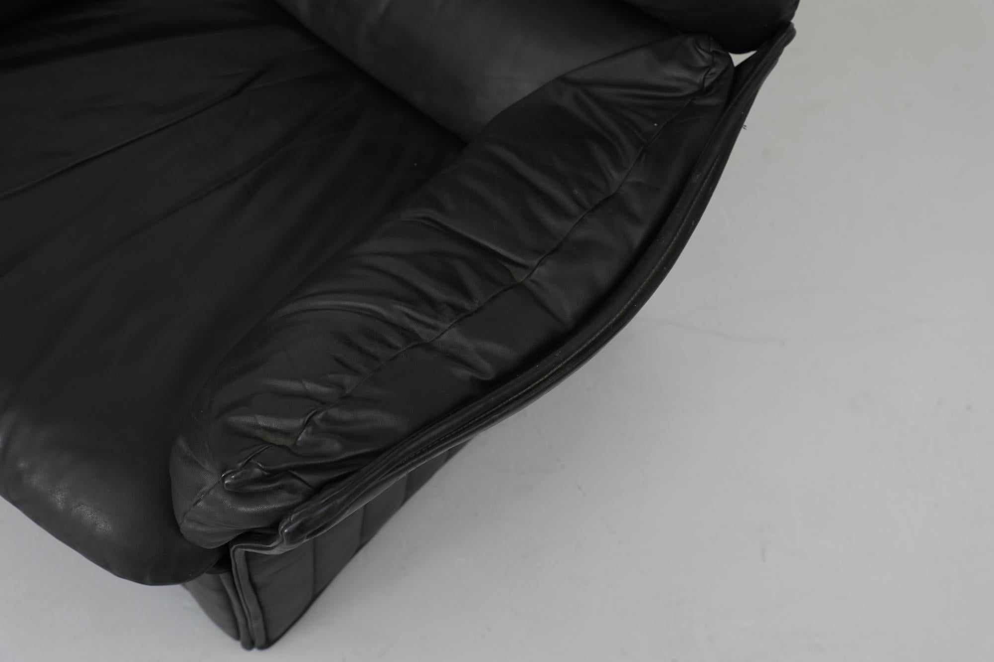 Chaise longue en cuir noir à dossier haut Ligne Roset par Molinari en vente 4