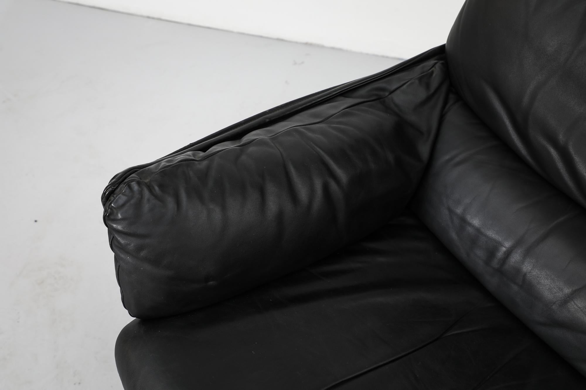 Ausgefallener Ligne Roset Hochlehner Sessel aus schwarzem Leder von Molinari im Angebot 8