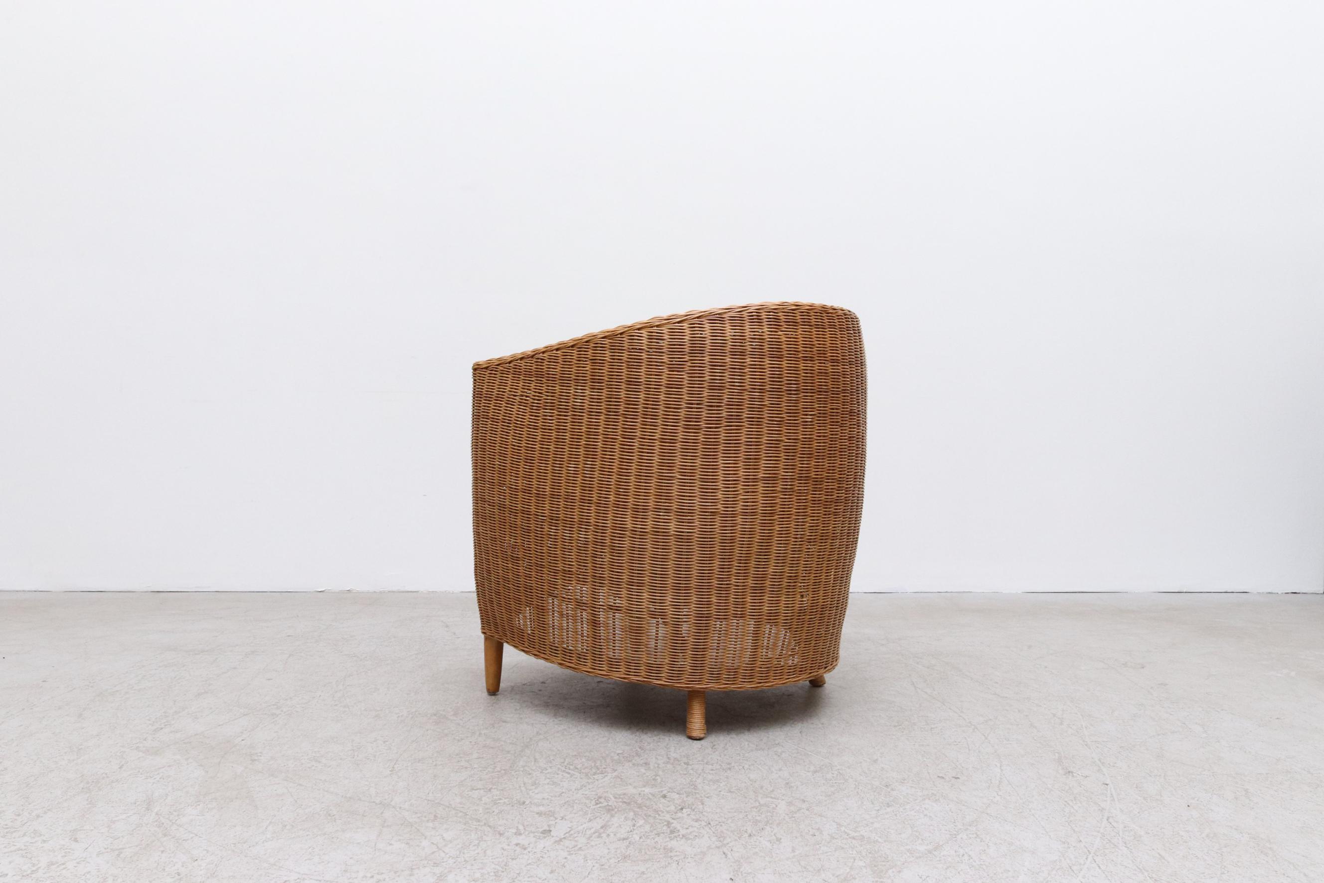 20th Century Ligne Roset Style Curved Woven Rattan Basket Lounge Chair with Oak Front Legs