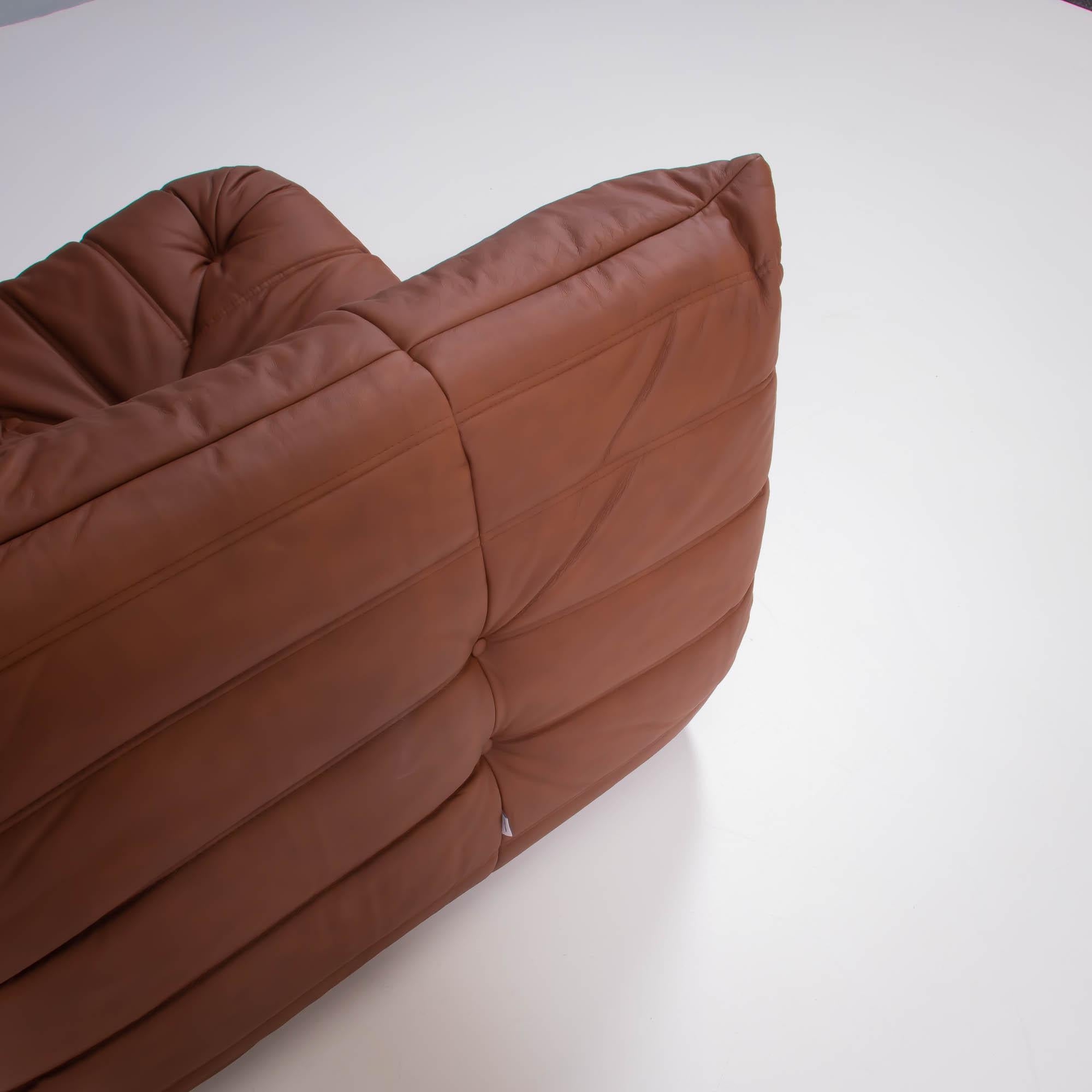 Ligne Roset Togo Brown Leather 2 Seater Small Sofa by Michel Ducaroy In Excellent Condition In London, GB