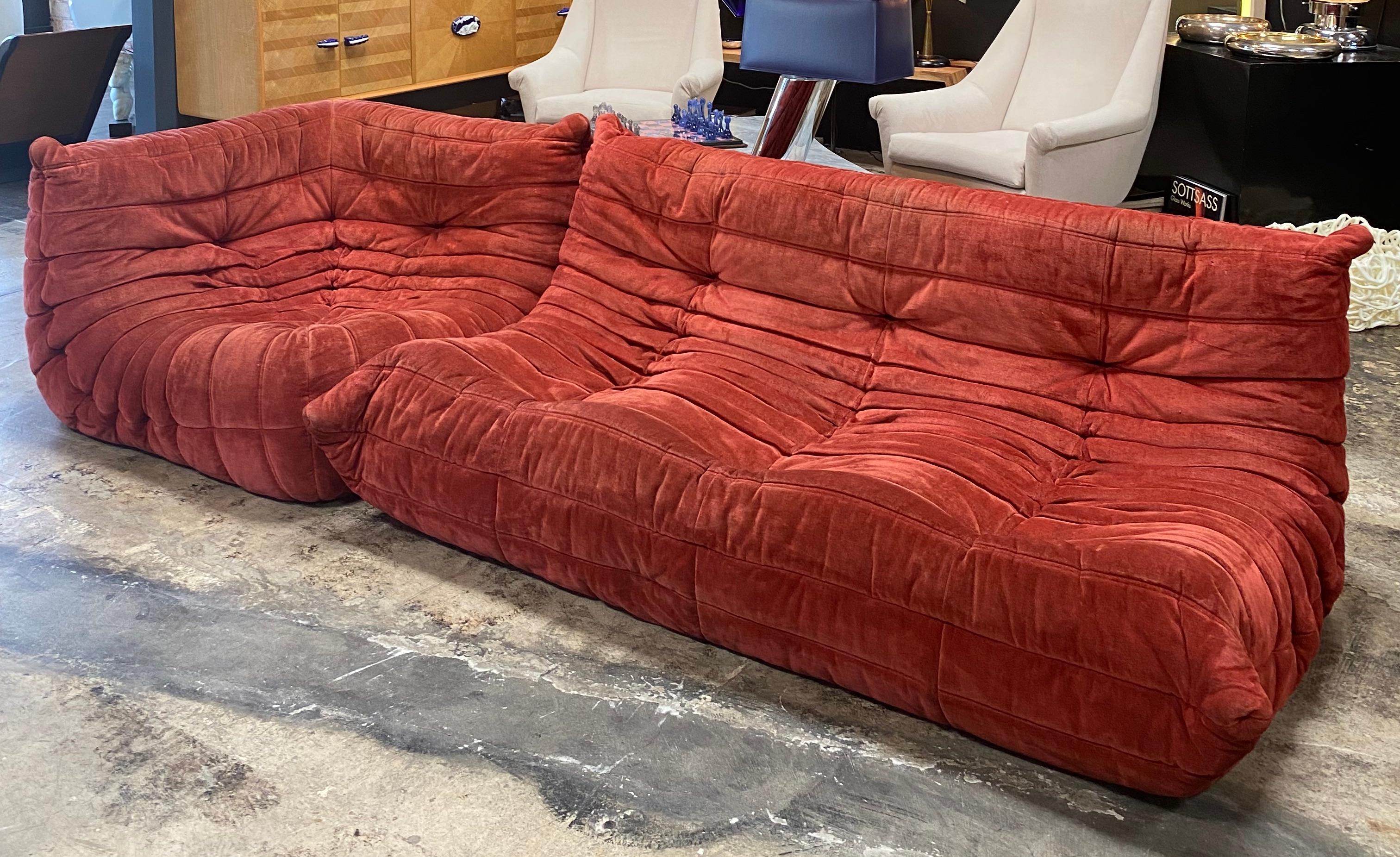 The iconic Togo sofa, originally designed by Michel Ducaroy for Ligne Roset in 1973 has become a design Classic.
This three-piece modular set is incredibly versatile and can be configured into one large corner sofa or split for a multitude of