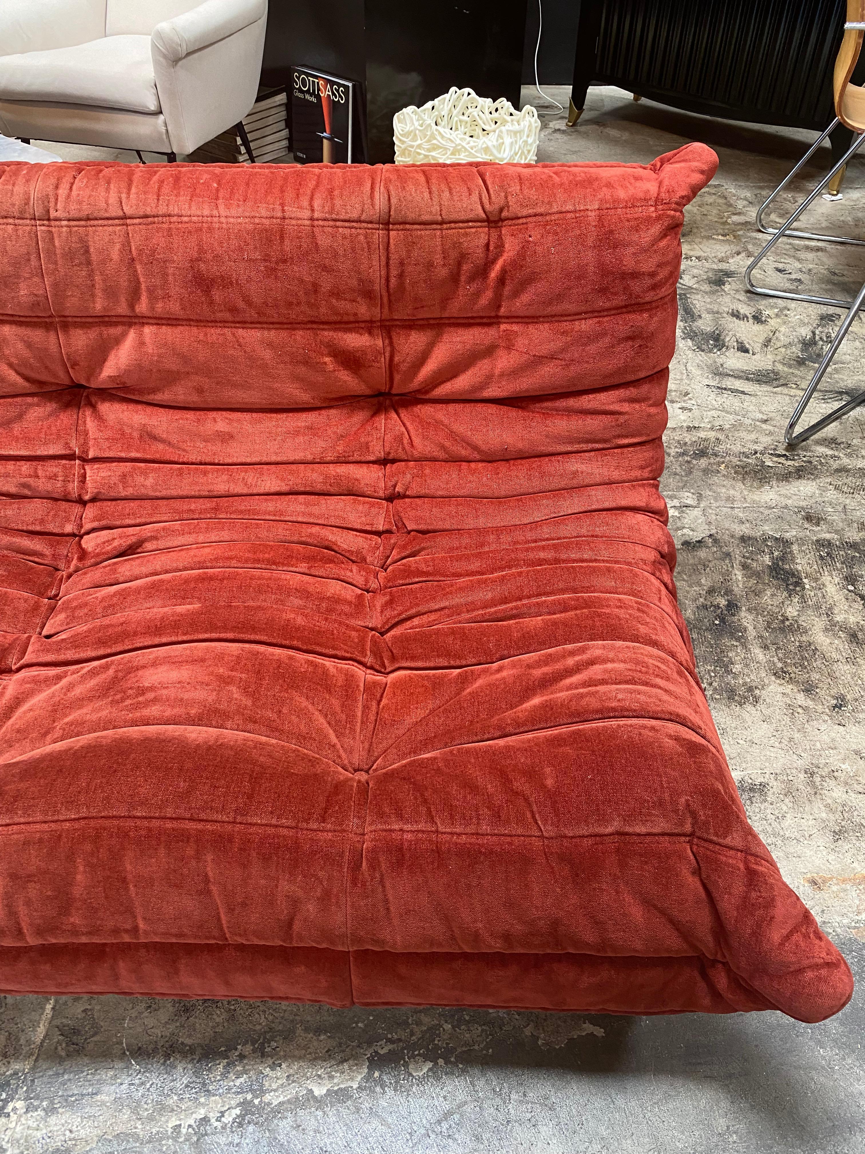 Ligne Roset Togo Sofa Large by Michel Ducaroy 1973s In Good Condition In Los Angeles, CA