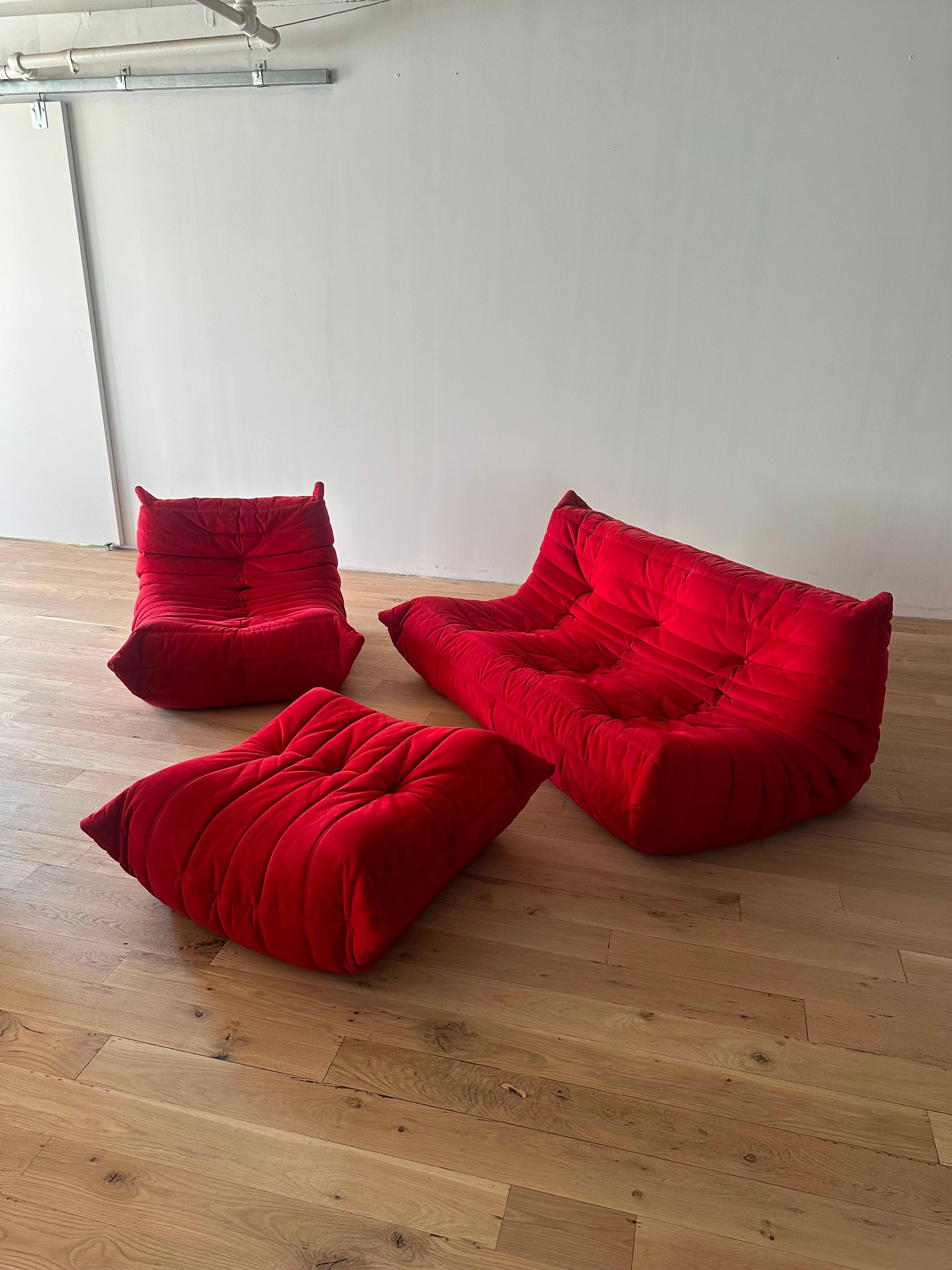 Mid-Century Modern Ligne Roset Ensemble trois pièces Togo by Michel Ducaroy