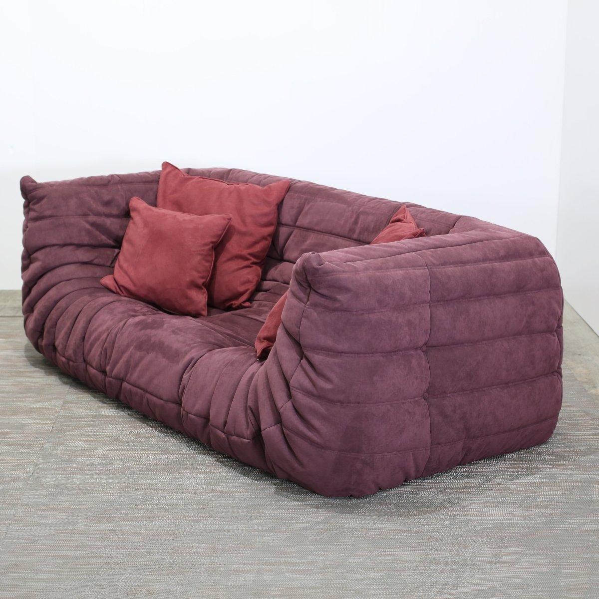 Ligne Roset Sofá mediano y otomano Togo de Michel Ducaroy Tela en venta
