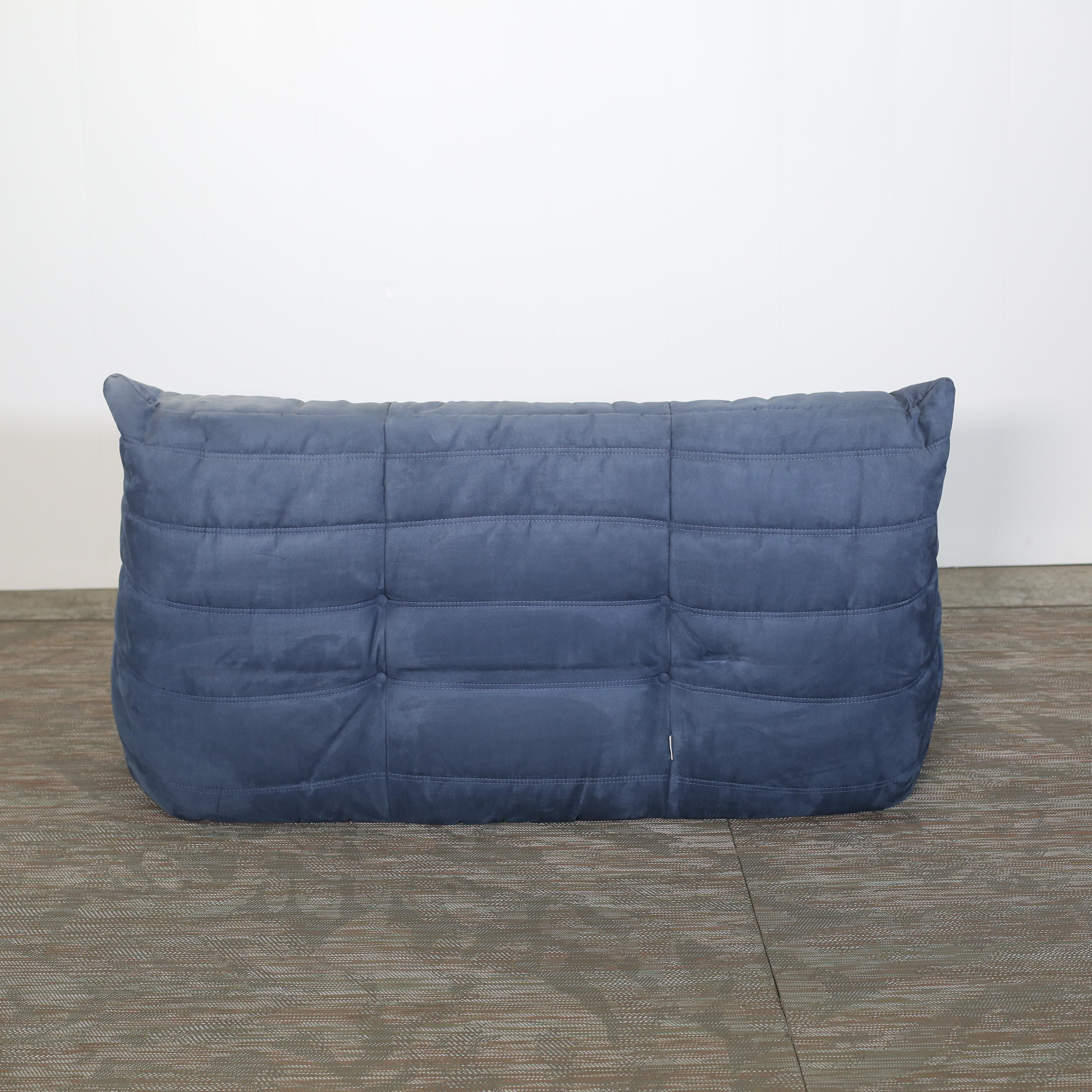 Tissu d'ameublement Ligne Roset Two Seater Blue Togo by Michel Ducaroy en vente