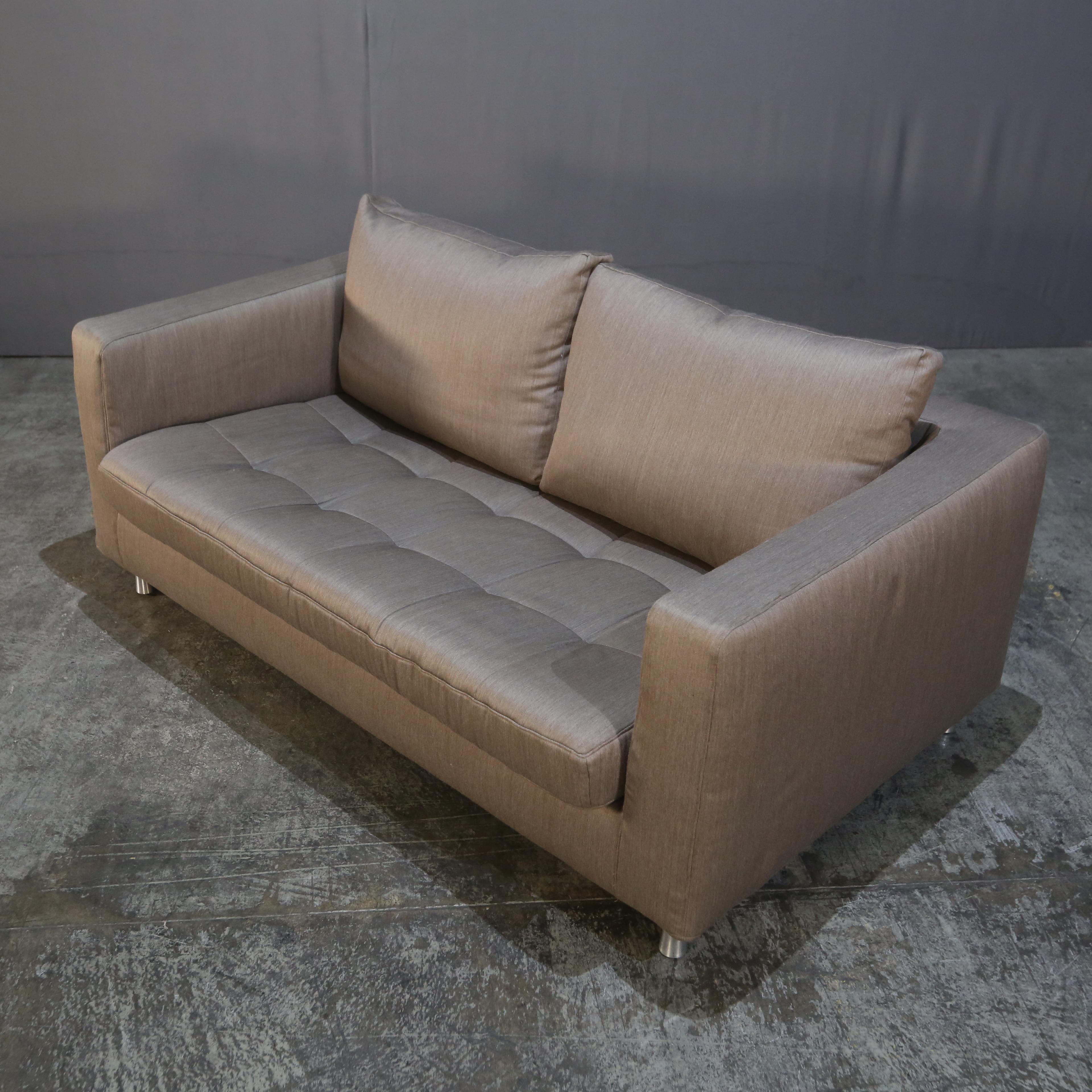 Ligne Roset Zweisitzer Sofa Grau (Moderne) im Angebot