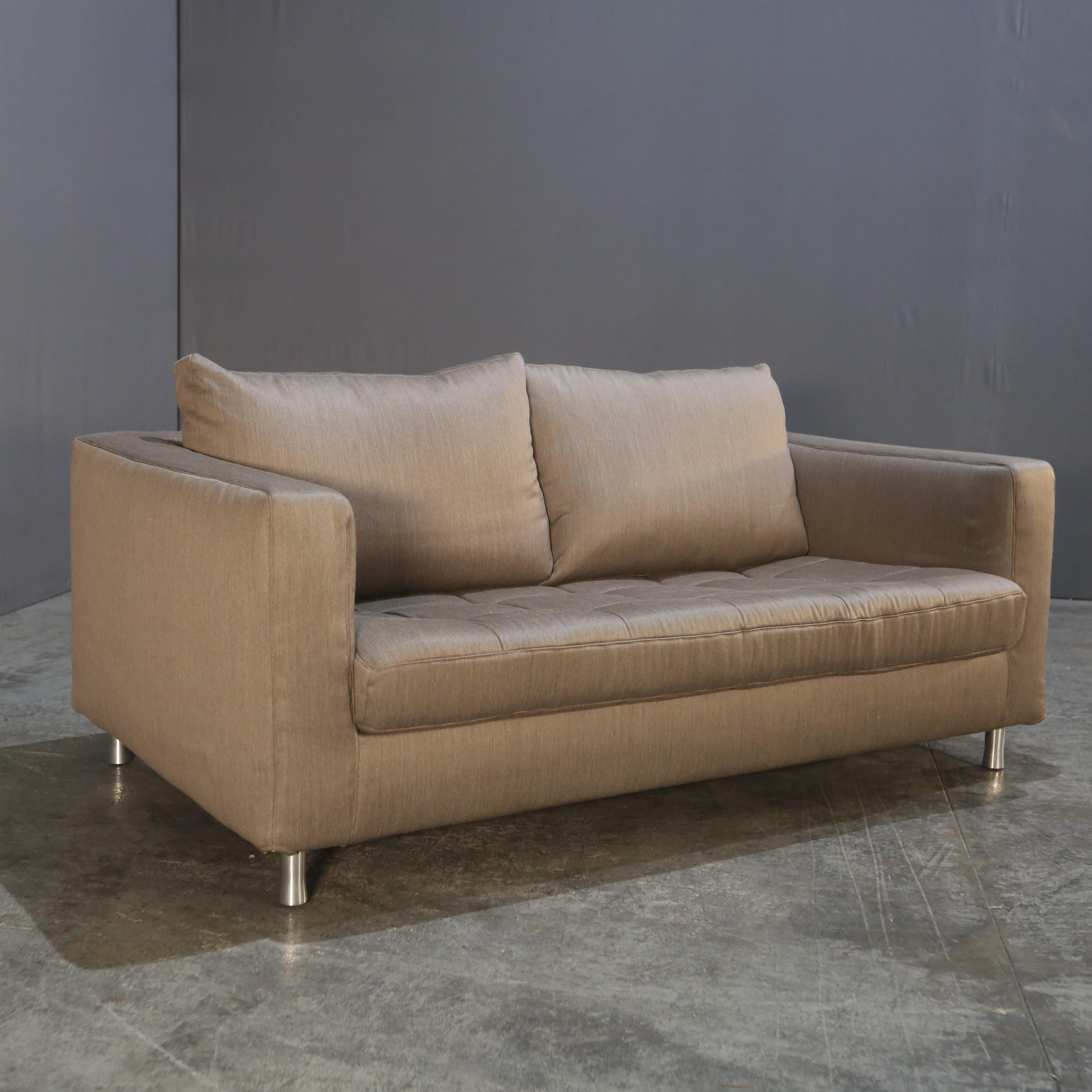 Ligne Roset Zweisitzer Sofa Grau (21. Jahrhundert und zeitgenössisch) im Angebot