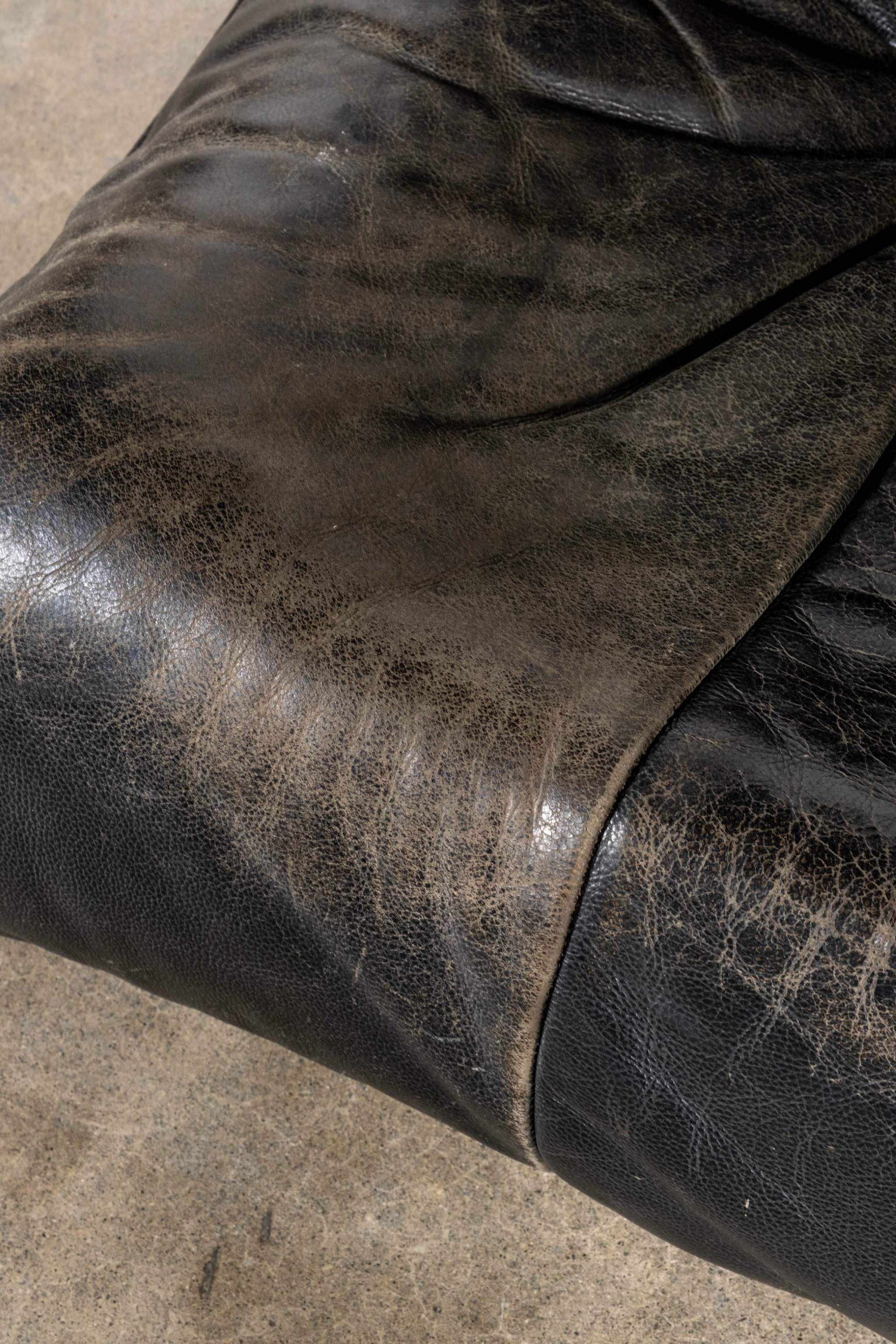 Ligne Roset Yoko 2-Seater Sofa, Original Black Leather by Michel Ducaroy For Sale 2