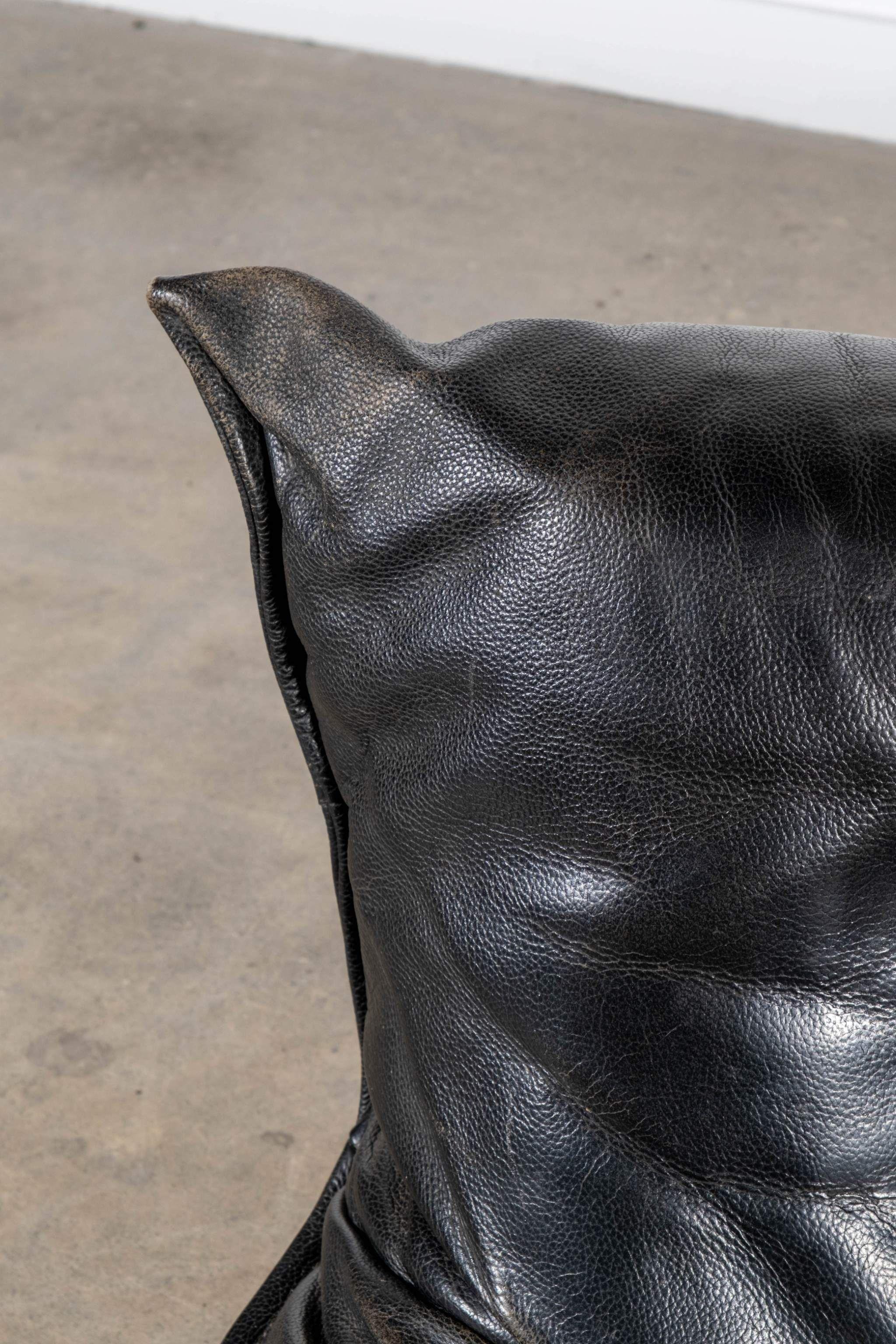 Ligne Roset Yoko 2-Seater Sofa, Original Black Leather by Michel Ducaroy For Sale 3