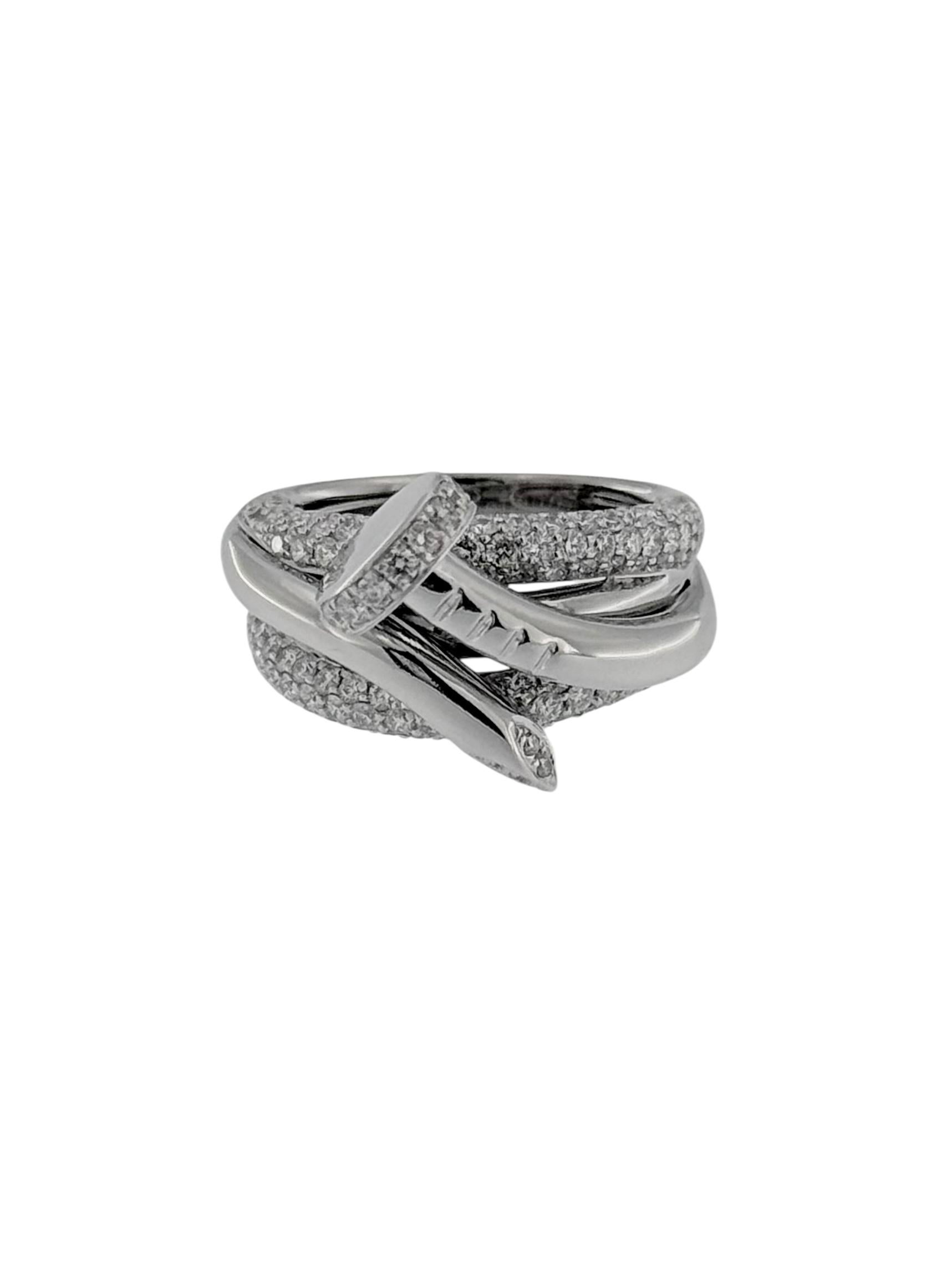 Ligne Vendome Bague en or blanc avec diamants en vente 4
