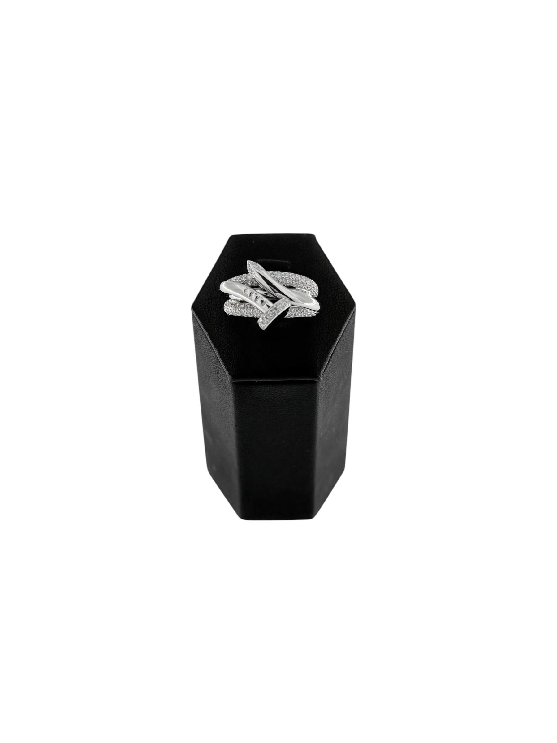 Ligne Vendome Bague en or blanc avec diamants en vente 9