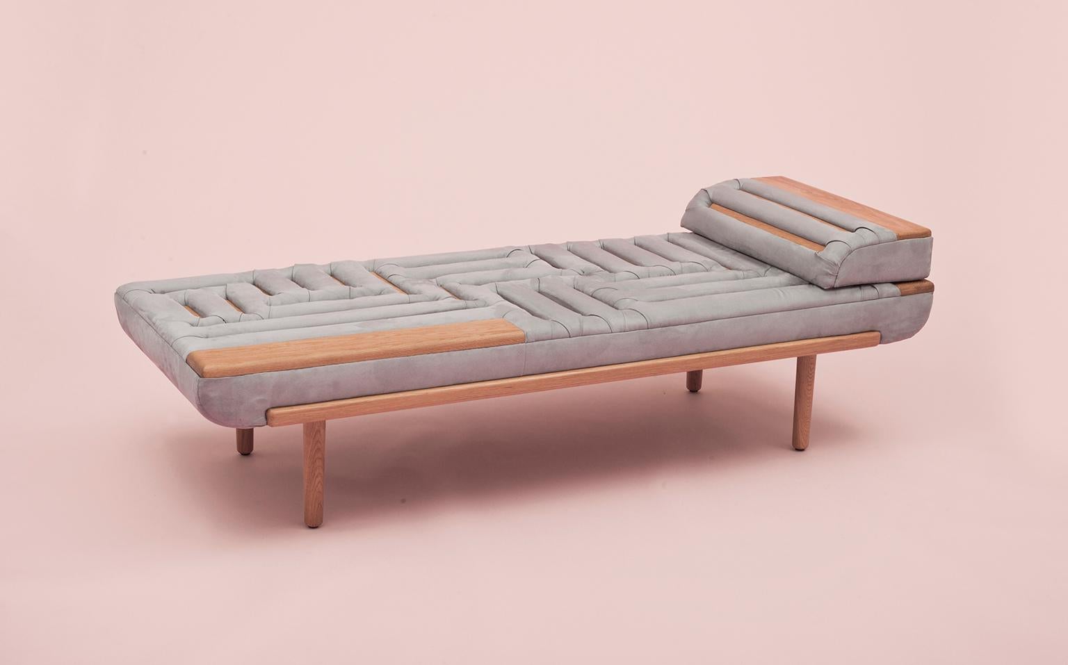 Lignes de Capiton, Contemporary Daybed with Unique Upholstery For Sale 2