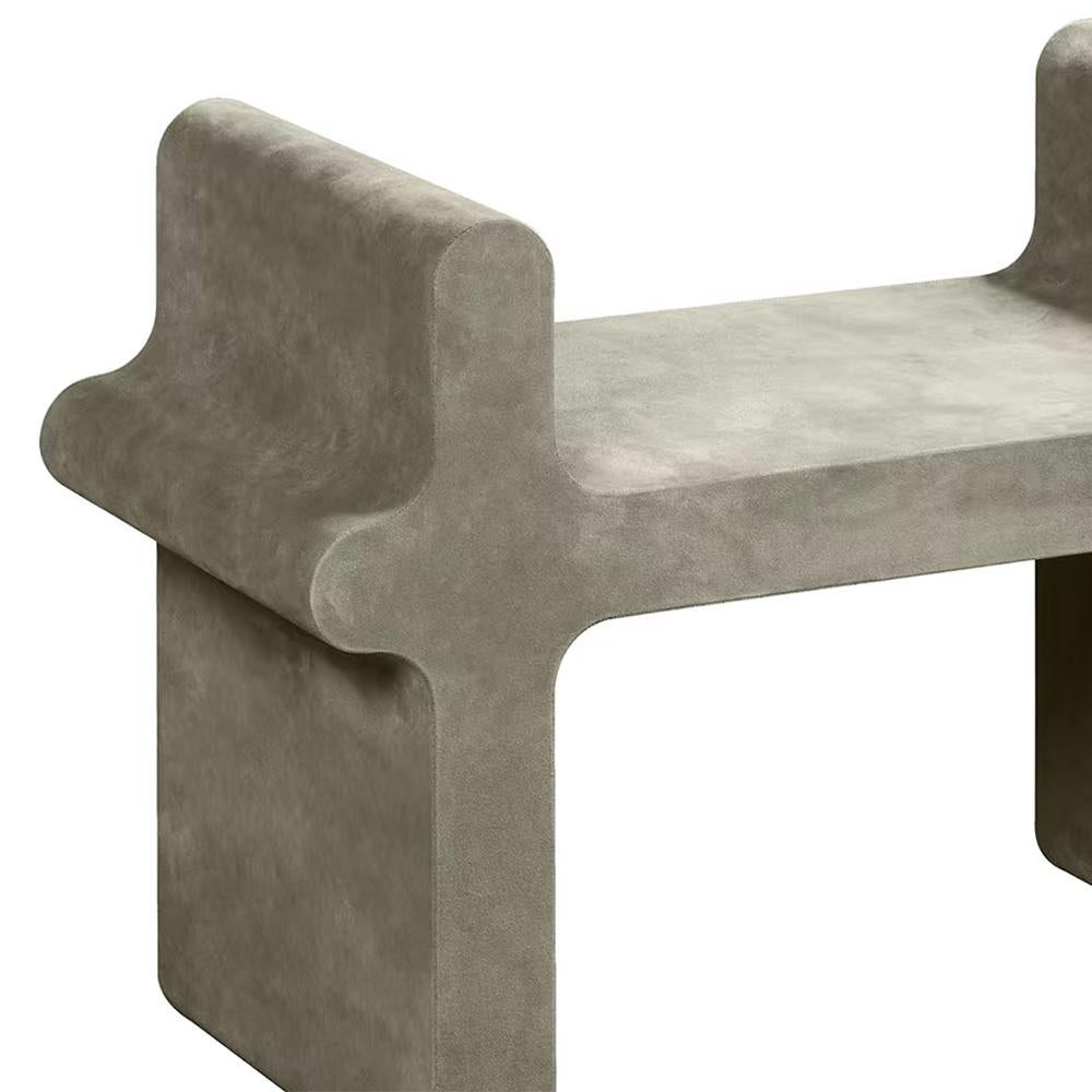 Stool Liguria Suede with structure in solid
wood covered with olive green suede leather.