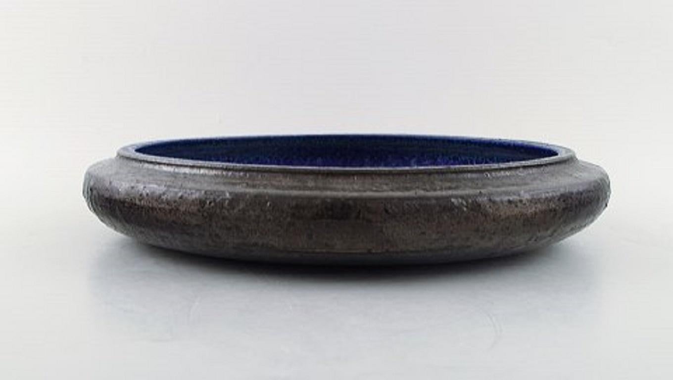 Scandinavian Modern Liisa Hallamaa Larsen for Arabia, Large Unique Bowl in Glazed Stoneware, 1960s