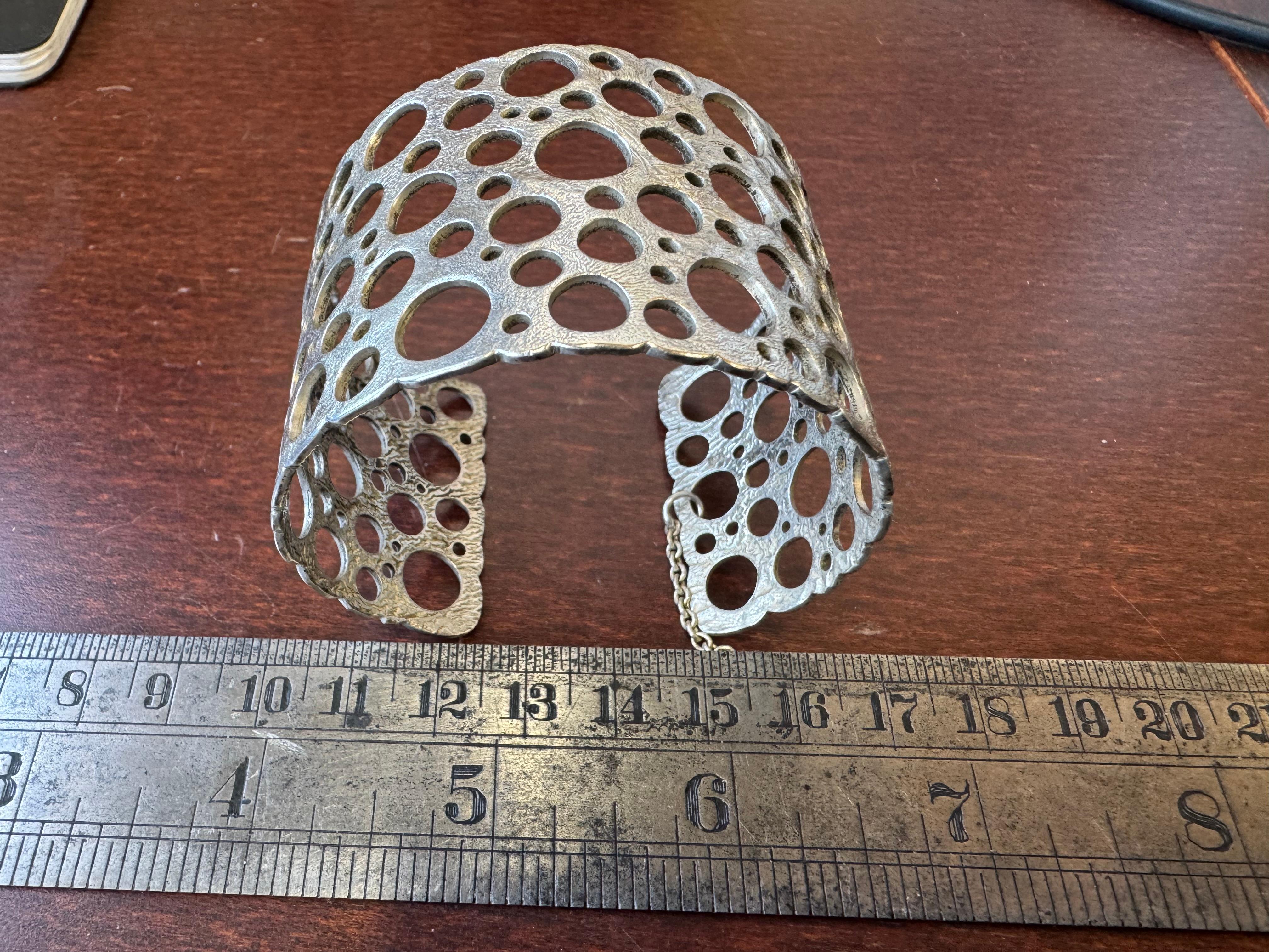 Bracciale Pitsi in argento di Liisa Vitali in vendita 4