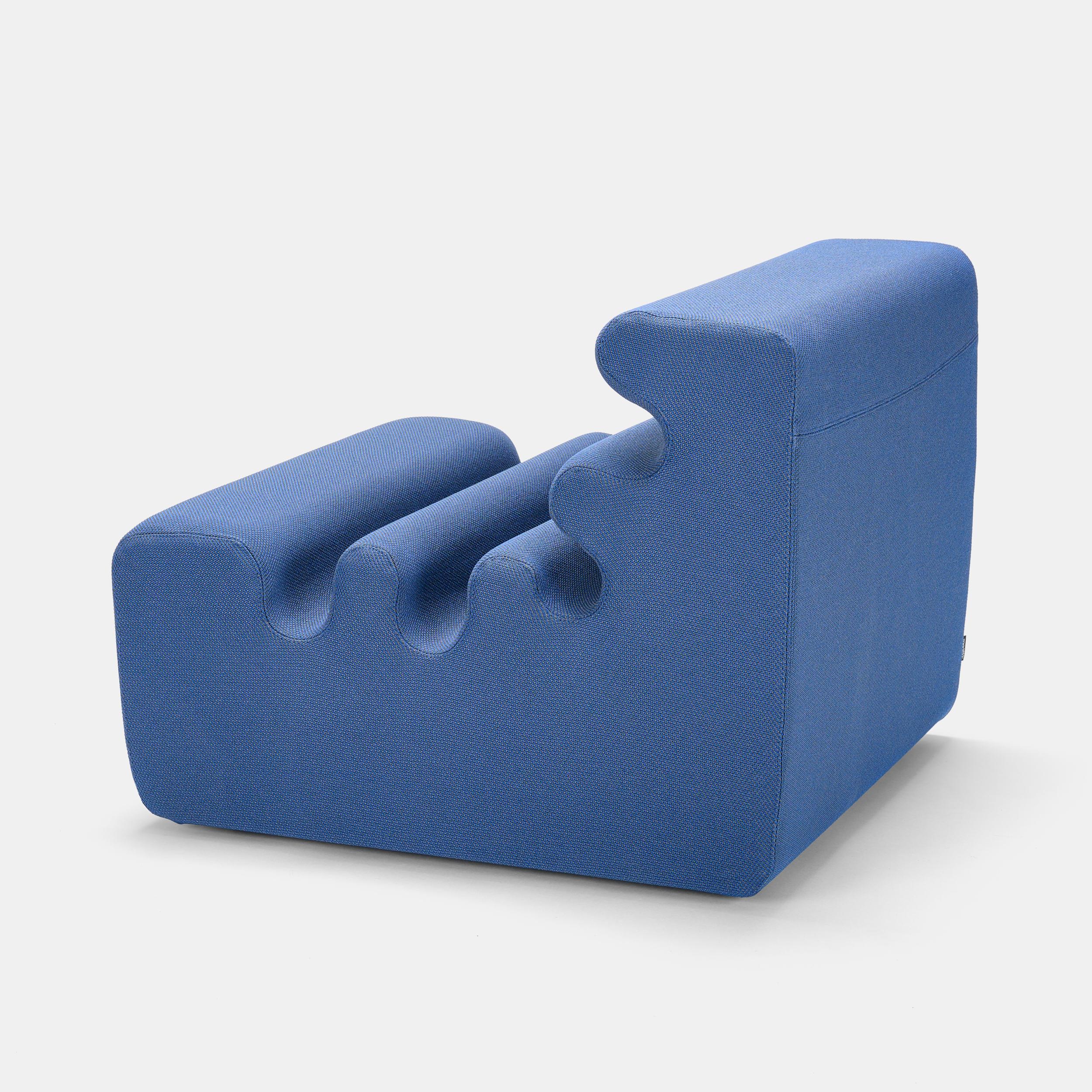 Liisi Beckmann, ensemble de quatre chaises / canapés Karelia modèle 870 pour Zanotta, Italie en vente 1